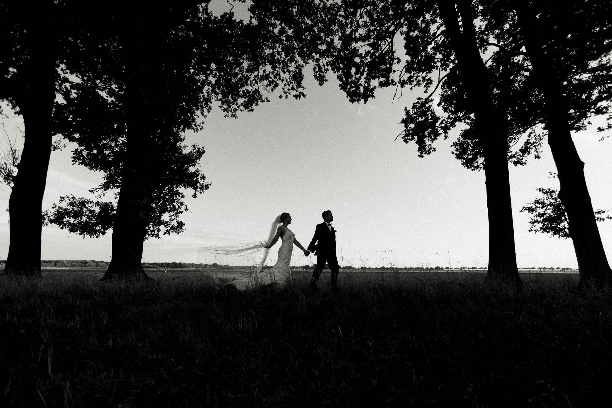 Hochzeitsfotograf Düsseldorf | Authentische & emotionale Hochzeitsfotografie