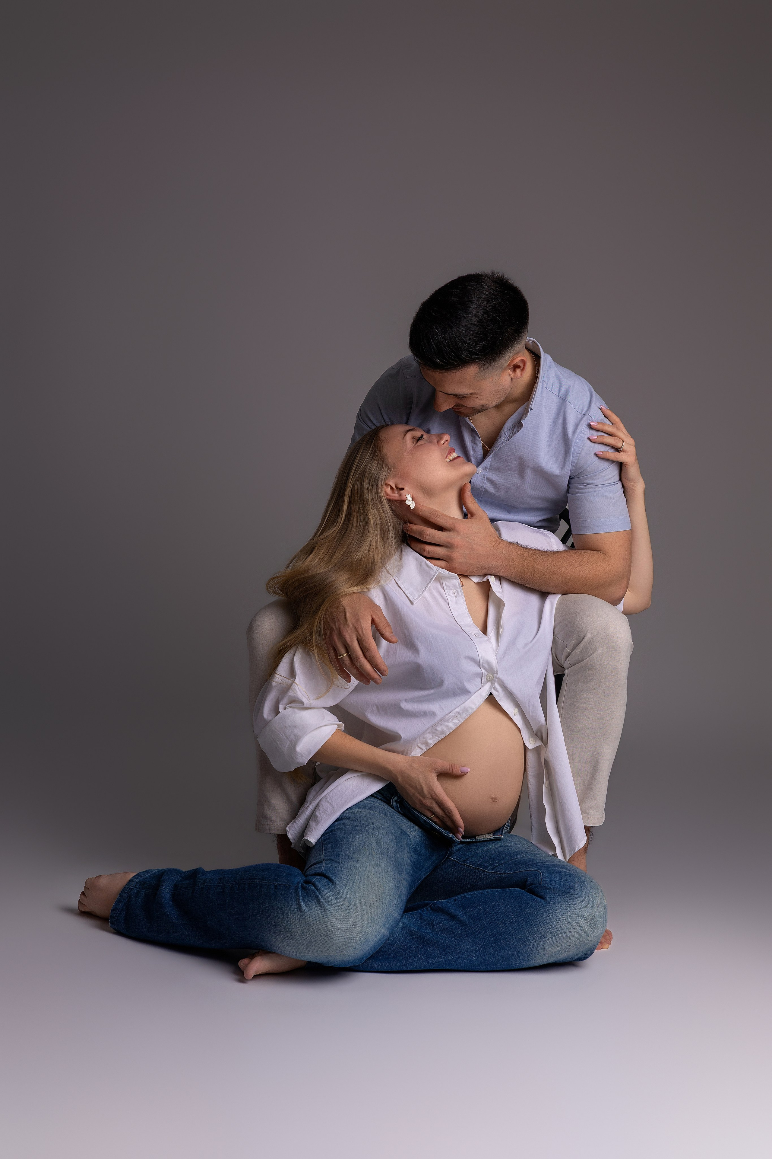 Babybauch. Neugeborene- Schwangerschaft- und Kinder Fotografin in Lehre