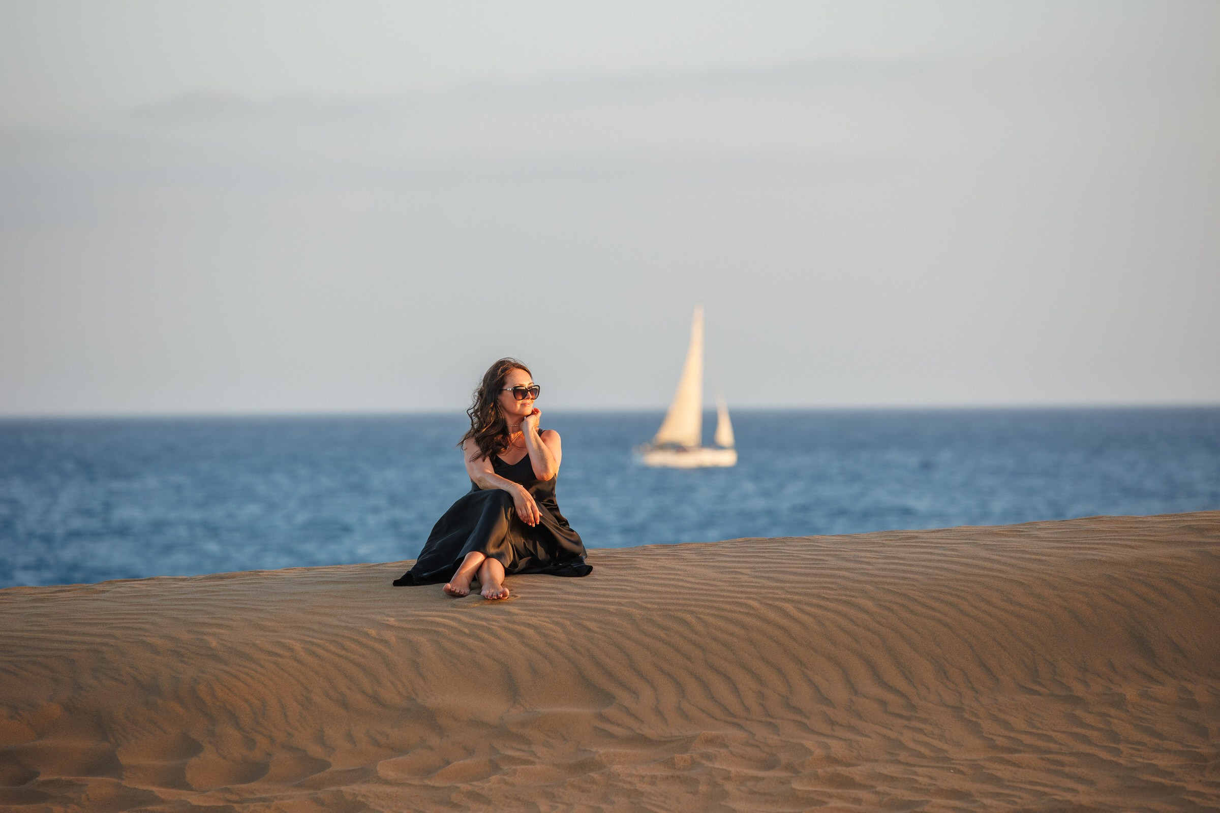 Travelling solo doesn't mean you have to leave without beautiful photos. Maspalomas Dunes