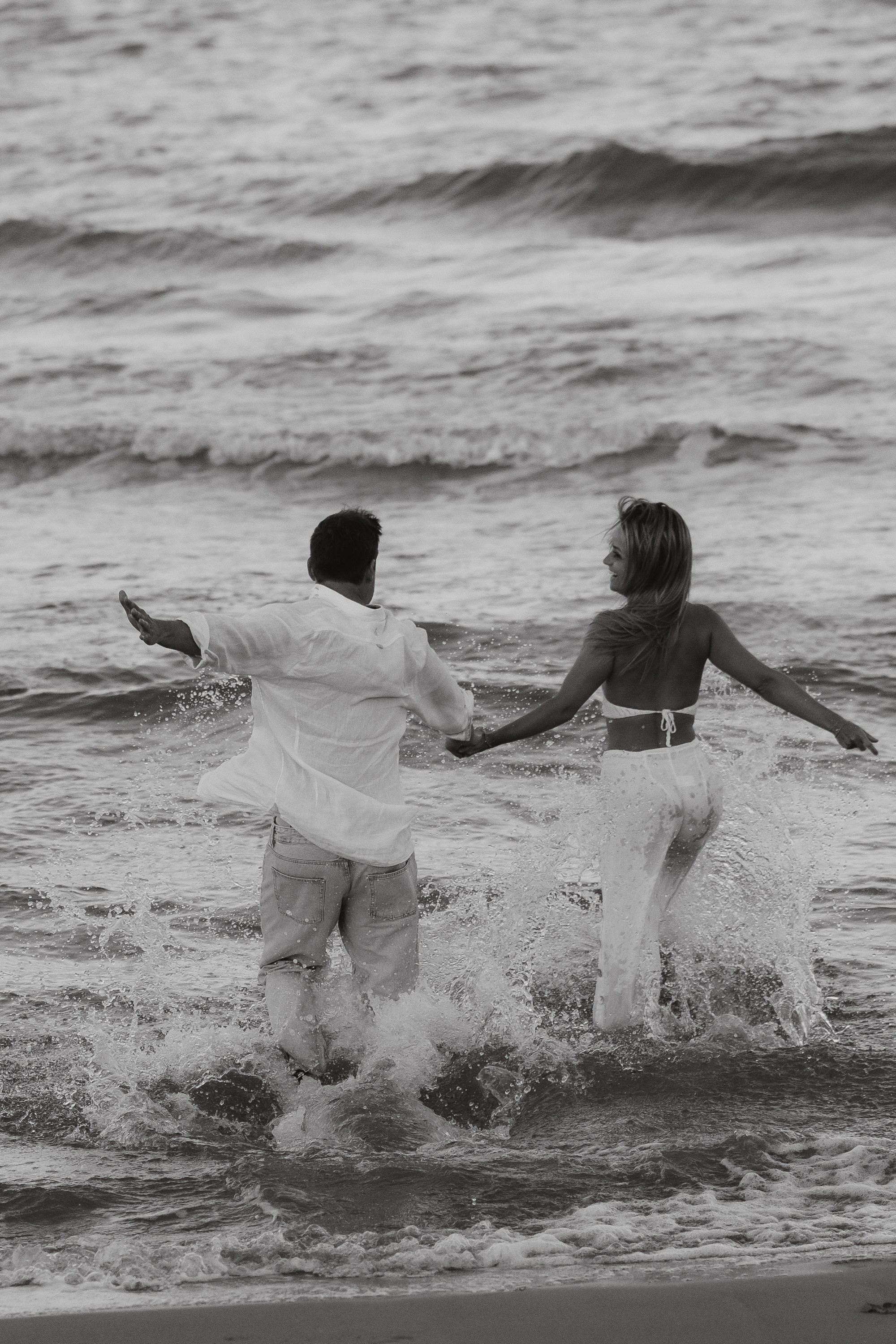 Love Story at Sunset in Torrevieja and Alicante | Romantic Photoshoot by Andrey Lukovnikov