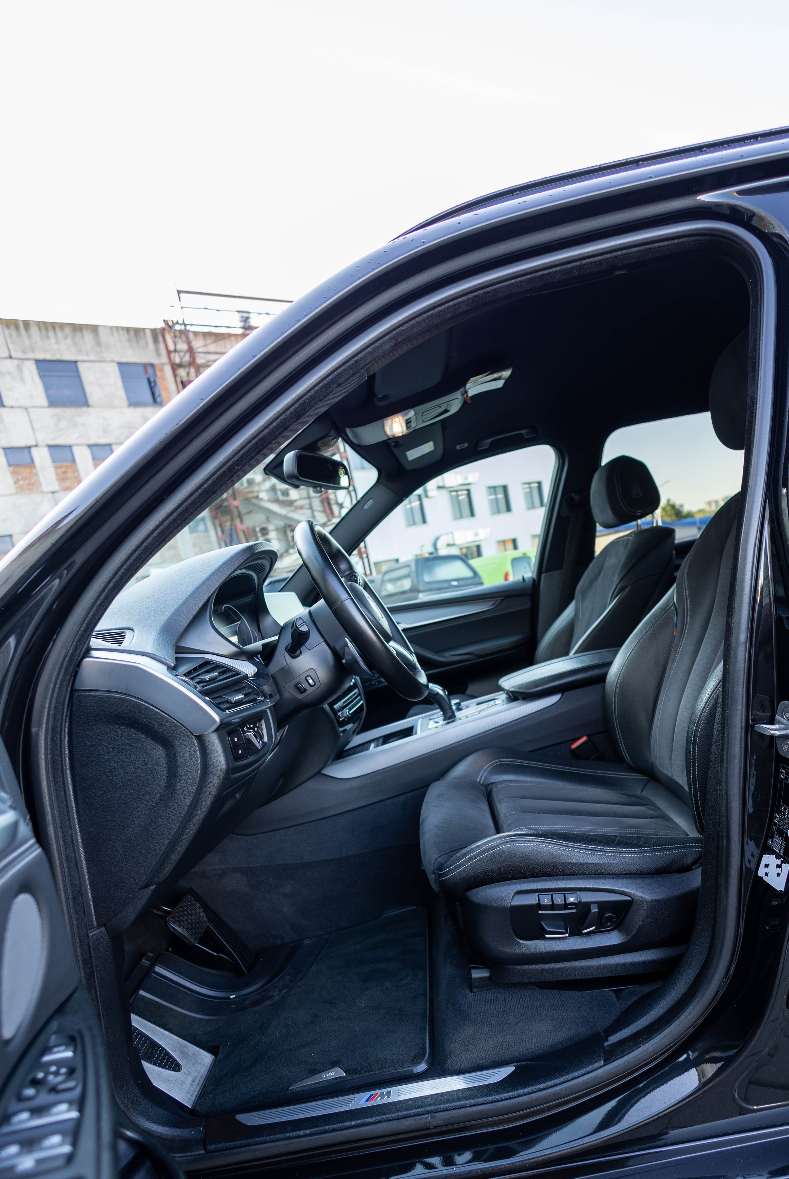 Съемка авто на продажу Кишинев. Семейный фотограф Кишиневе, Молдова Врабий Ольга