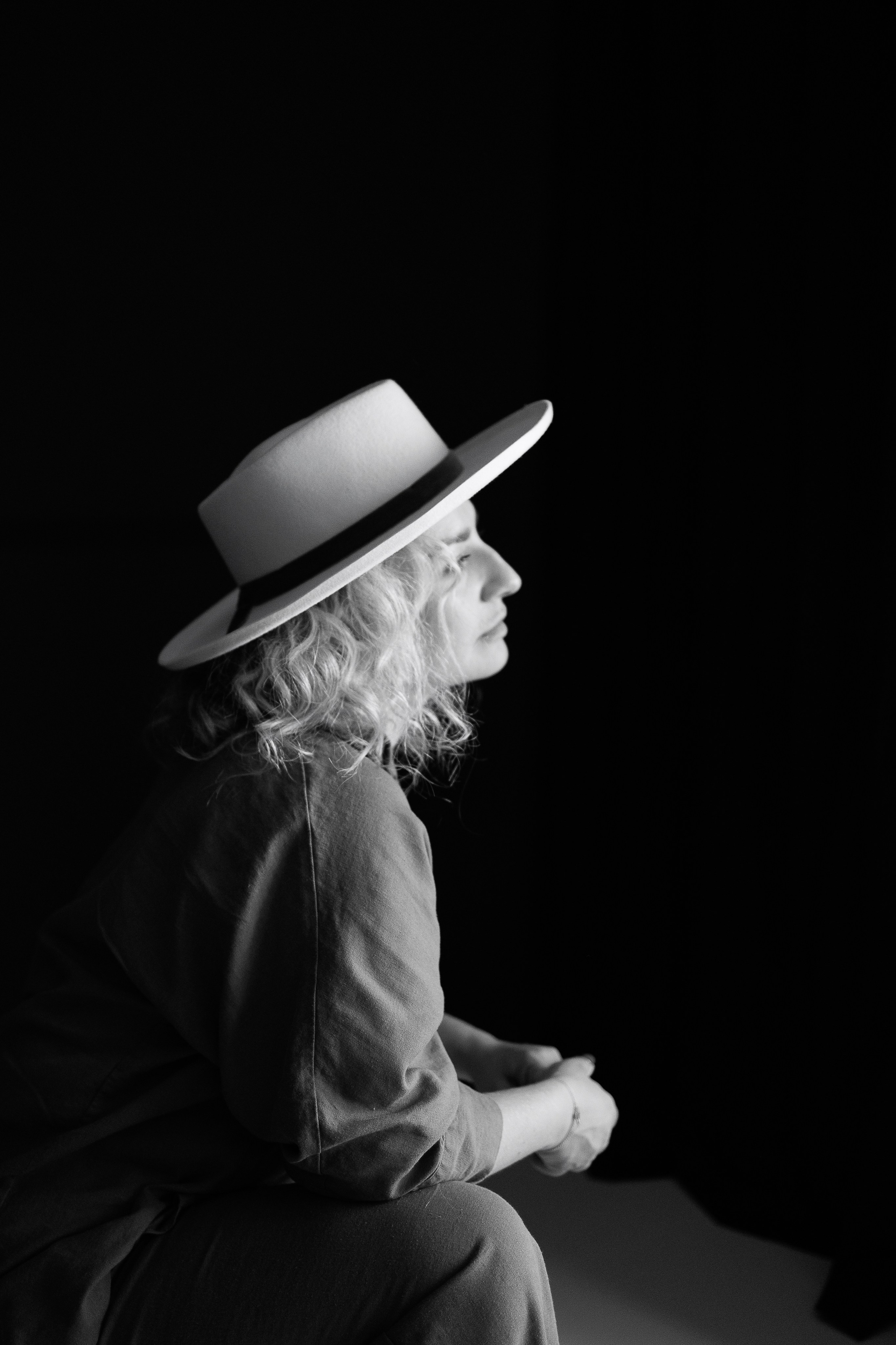 S. Rawnoir- Portrait photography by Daria Paliy.Timeless black&white portraits of women in NYC area