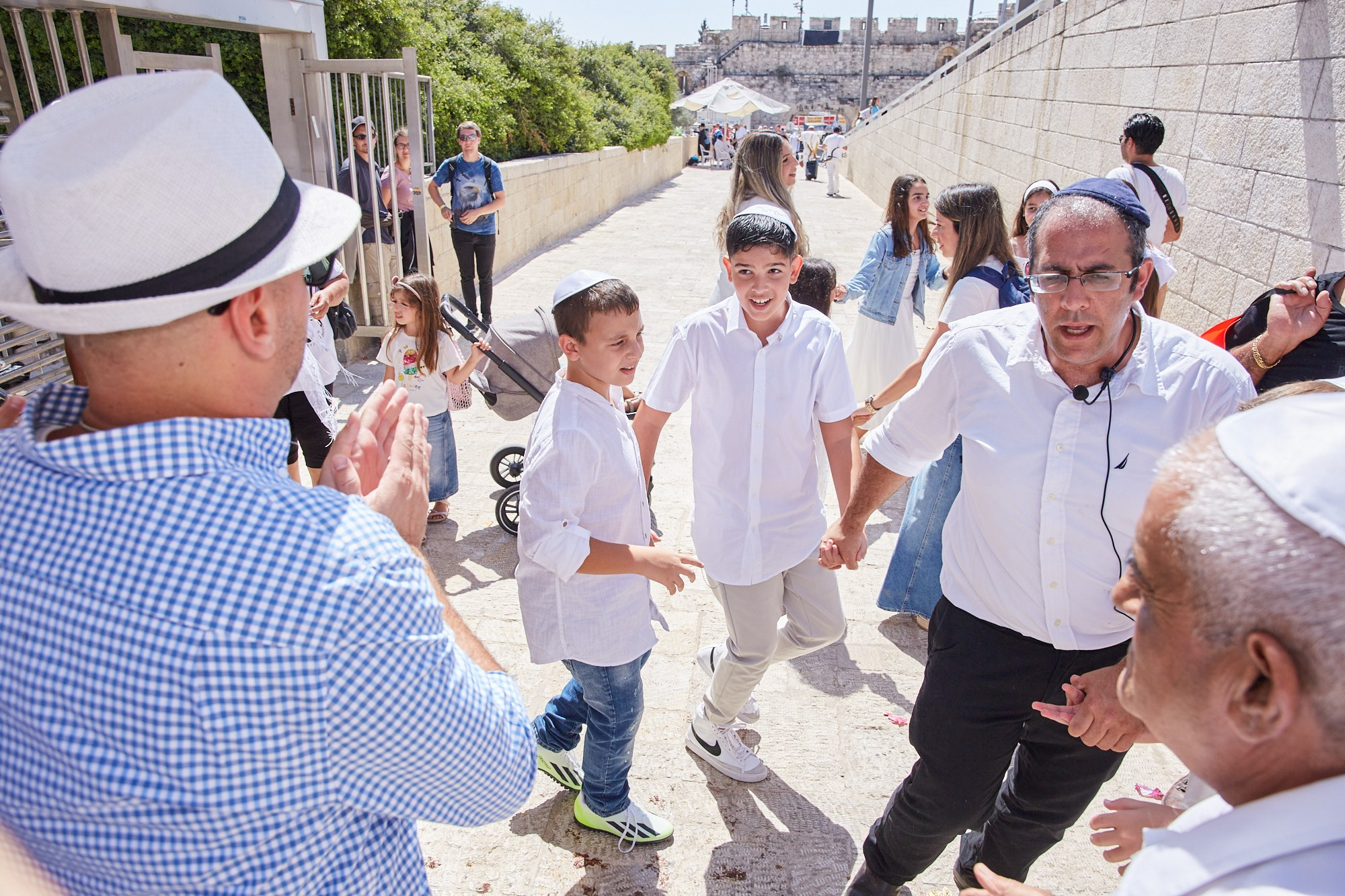 Бар-мицва на Котеле. Портретный и репортажный фотограф в Израиле Рома Бирман