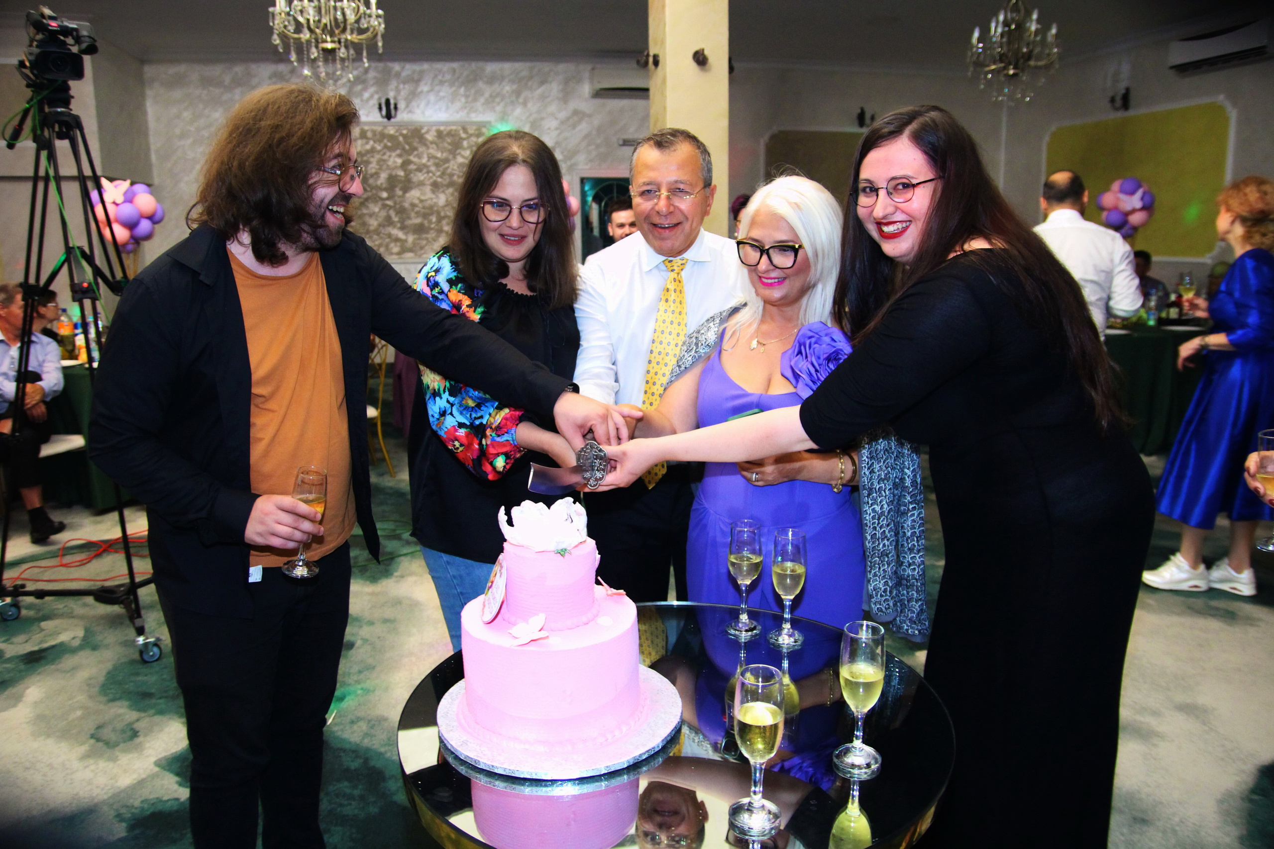 BYZO MEDIA. PETRU BYZO - family and children photographer in ROMANIA