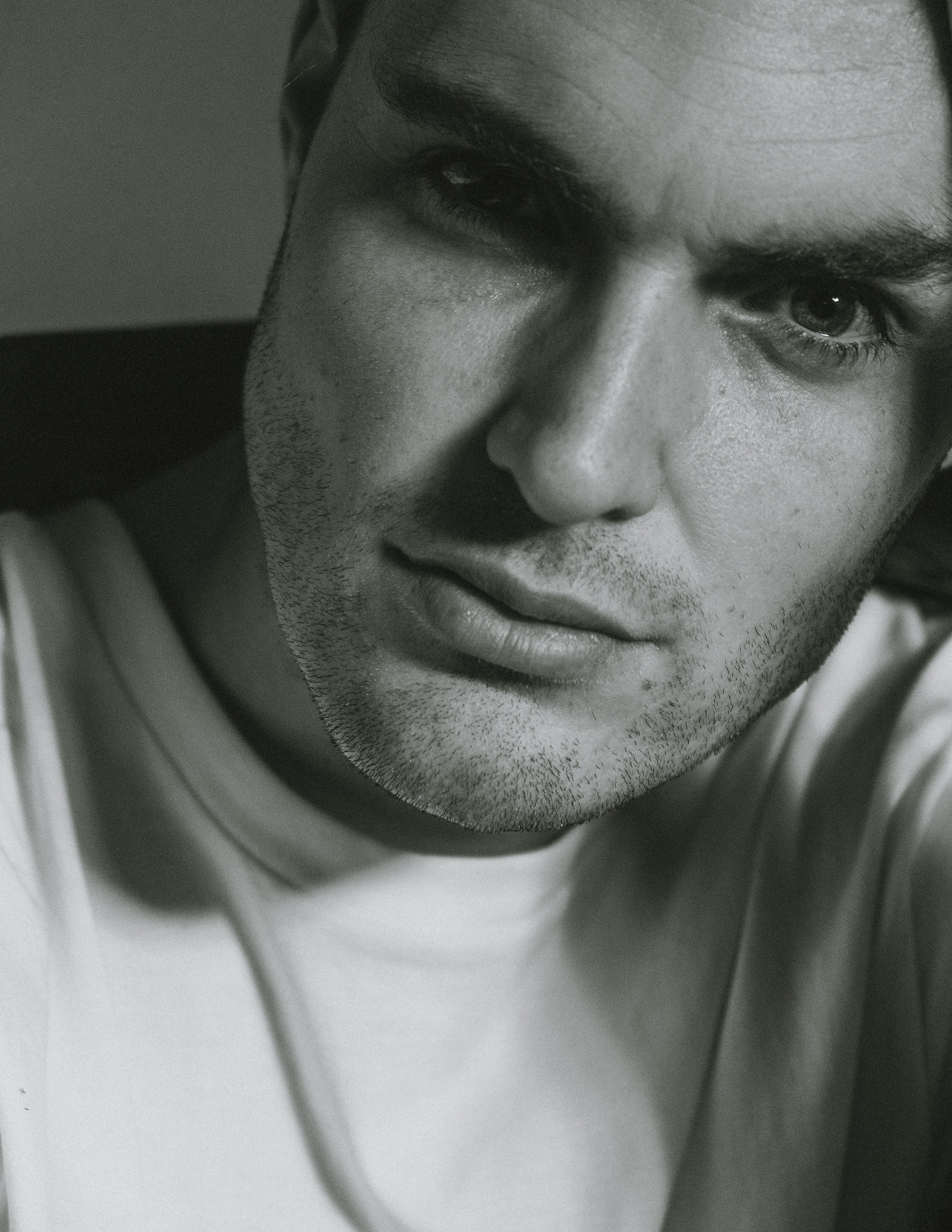 Фотосессия для актера Jaime Medina в дюнах — фотограф Андрей Луковников, Испания (Гуардамар, Аликанте, Торревьеха)