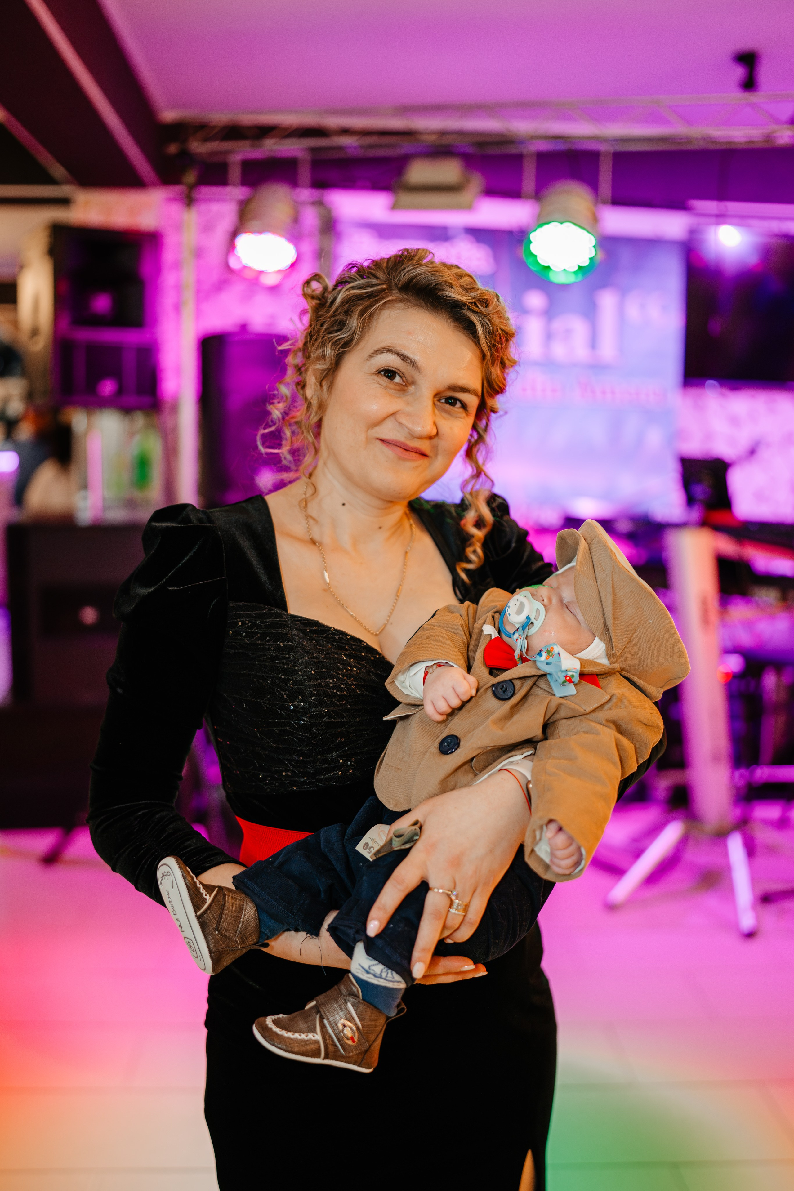 Dominic Constantin. Raw Studio. Fotograful tau de nunta!