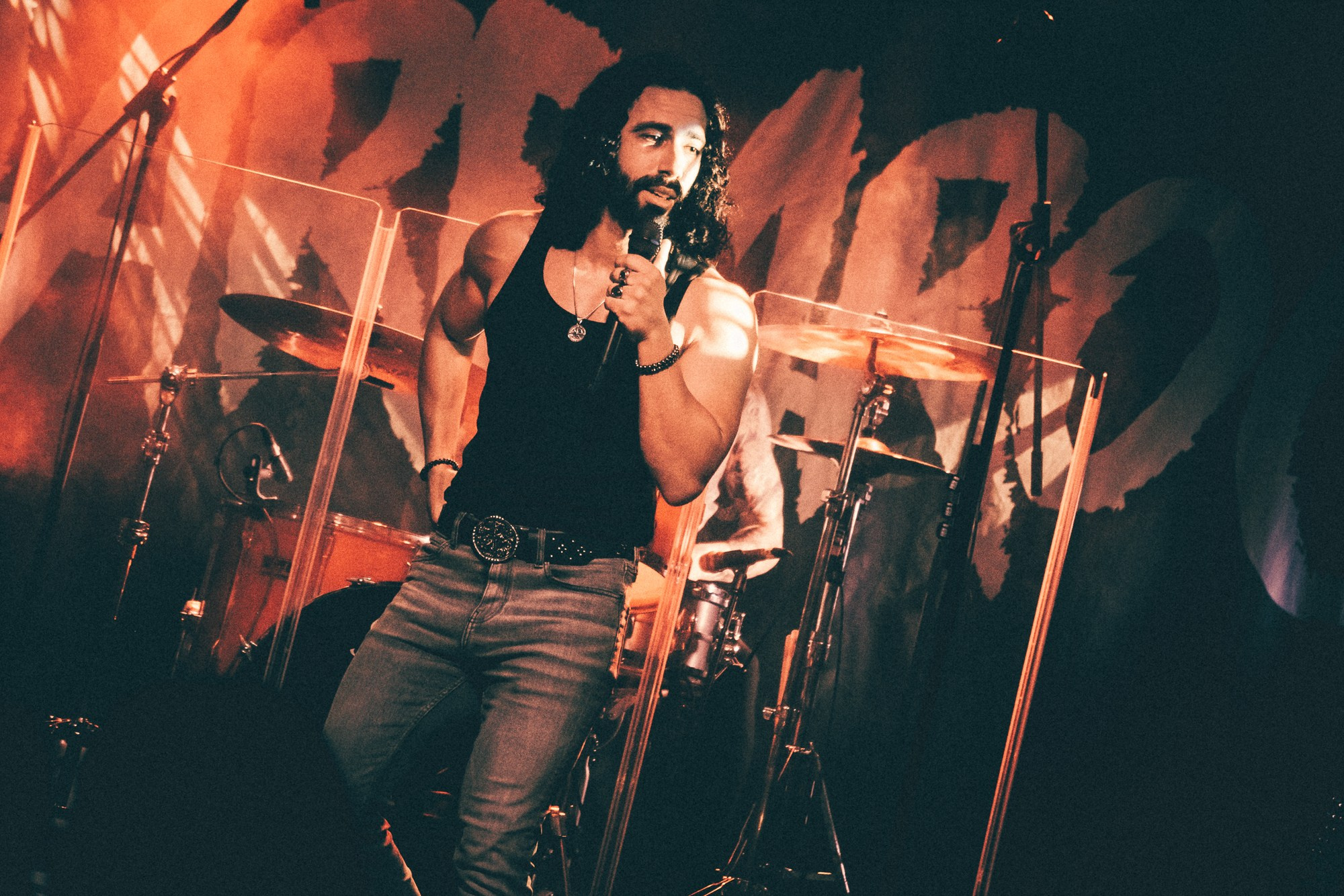 DENISDENIS — reportaje fotográfico del concierto en la Sala Marearock (Alicante) | FOTKAI