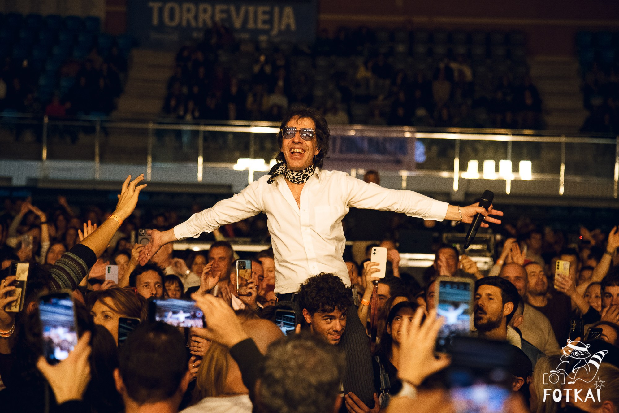 Sidonie en Torrevieja 2025 – Fotos del concierto y reportaje completo | FOTKAI