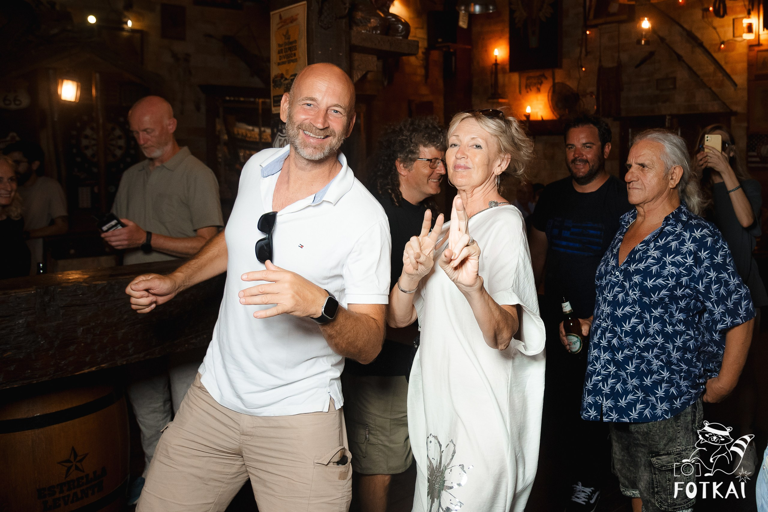 Reportaje fotográfico de FOTKAI | Get Back en El Paso Bar | Torrevieja, España, 12 de julio de 2025