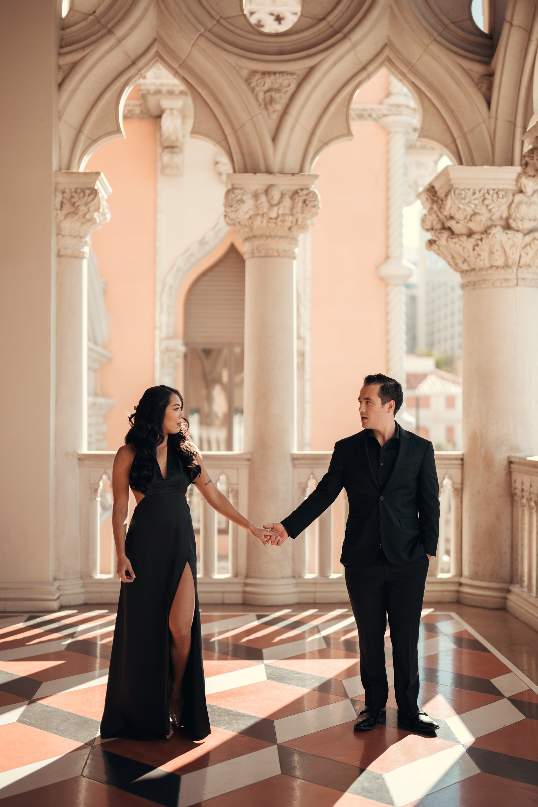 Calah&Matthew. Wedding & elopement photographer Viktoriya Kravtsov. Las Vegas