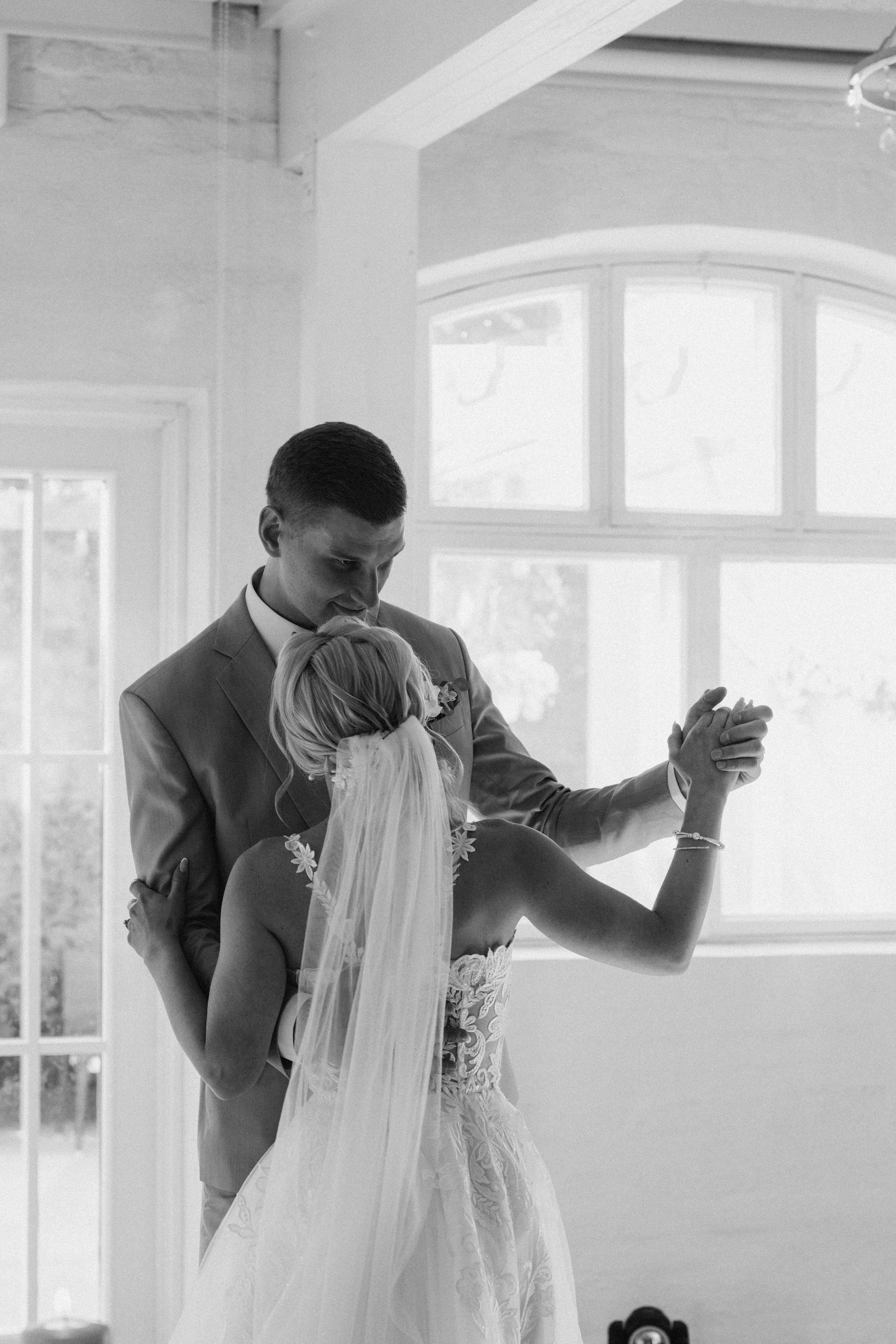 Wedding. Wedding and potrait photographer in Helsinki Vickan O