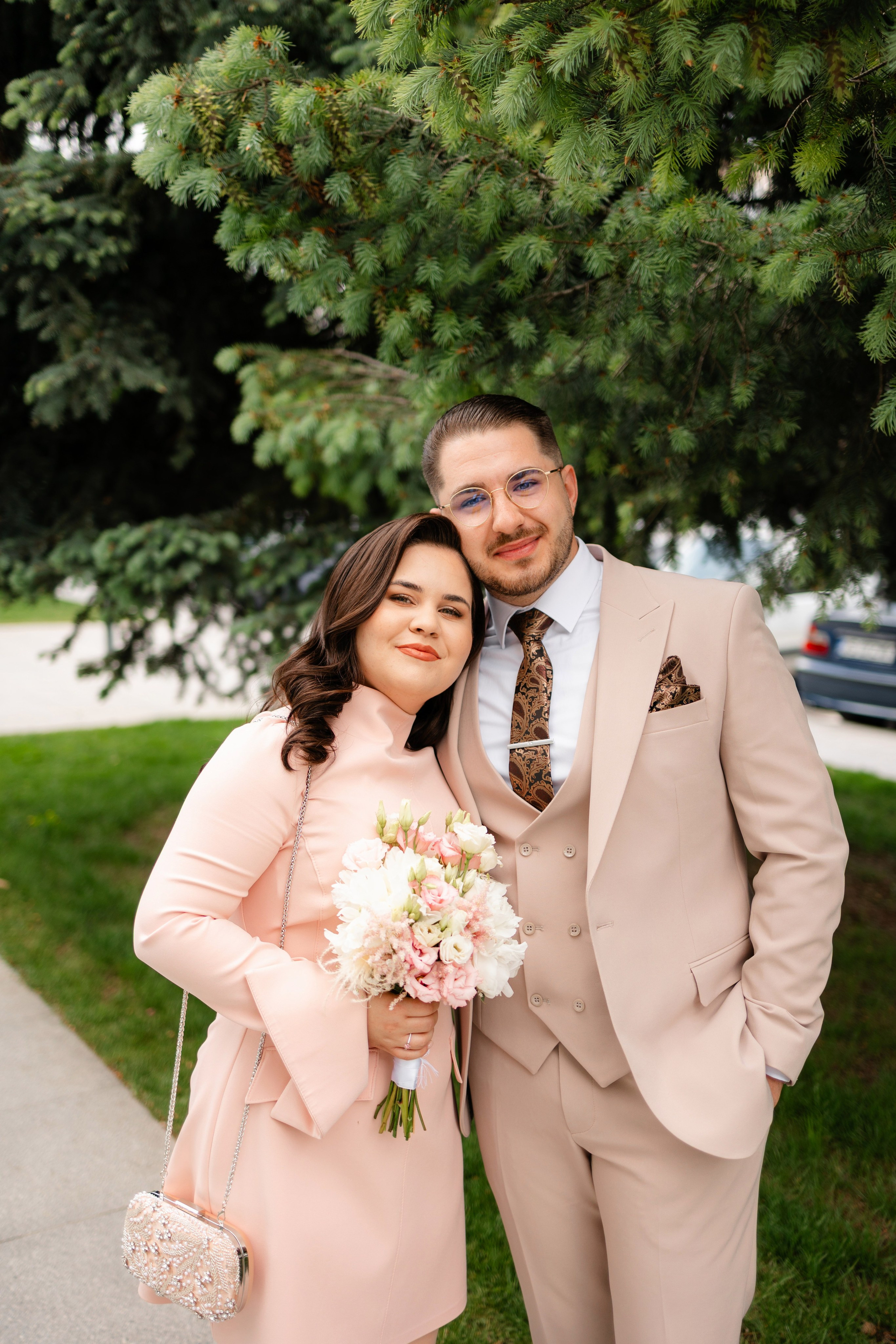 Olivia & Alex. Wedding Photographer, based in Iasi, Romania, but will travel all over the globe to make sure you look amazing in all your wedding photos