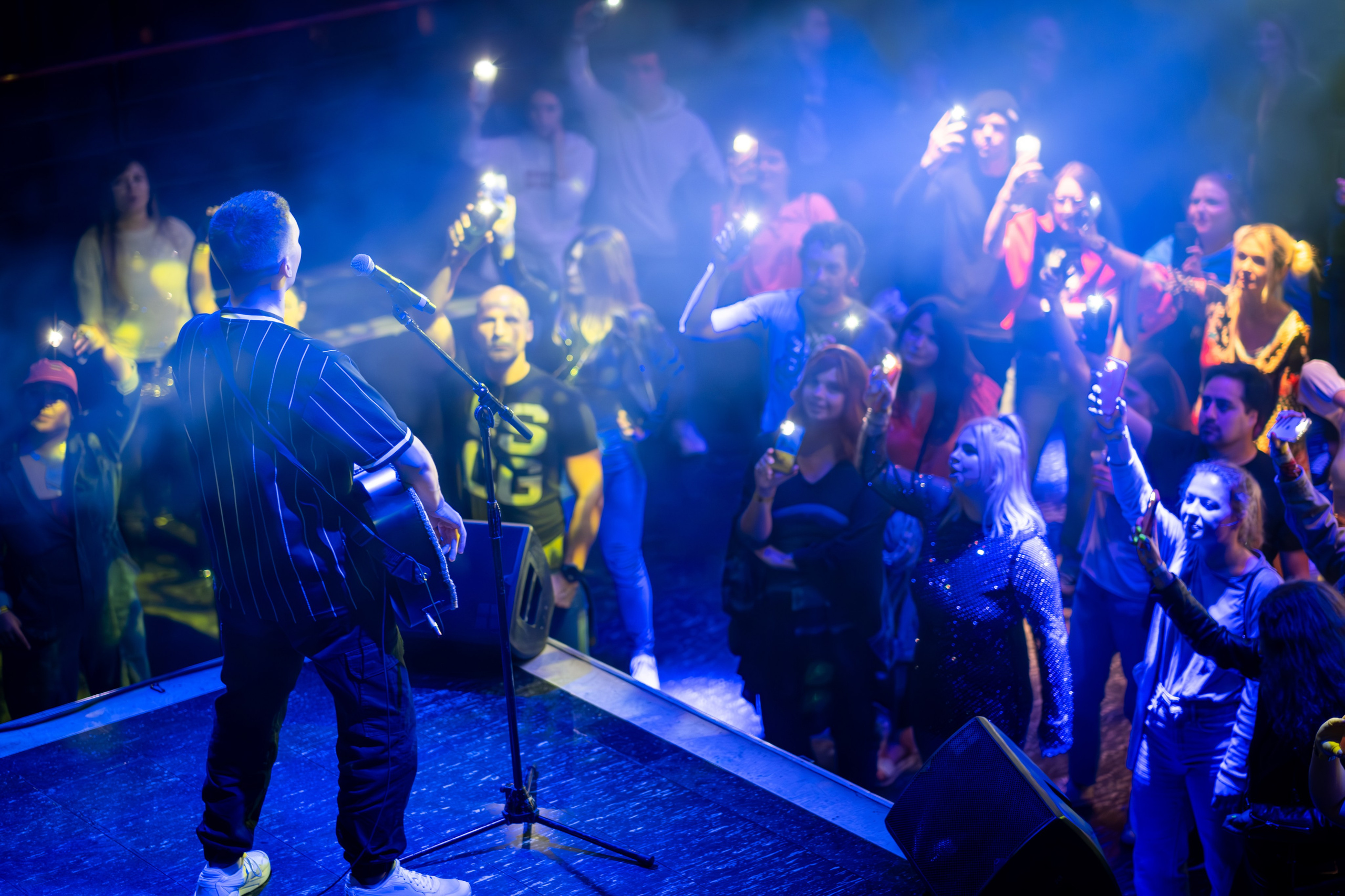 SHUMEI_YAKTAK_QUESTPISTOLS / 2023. Reportage concert portrait photography in the San Francisco Bay Area