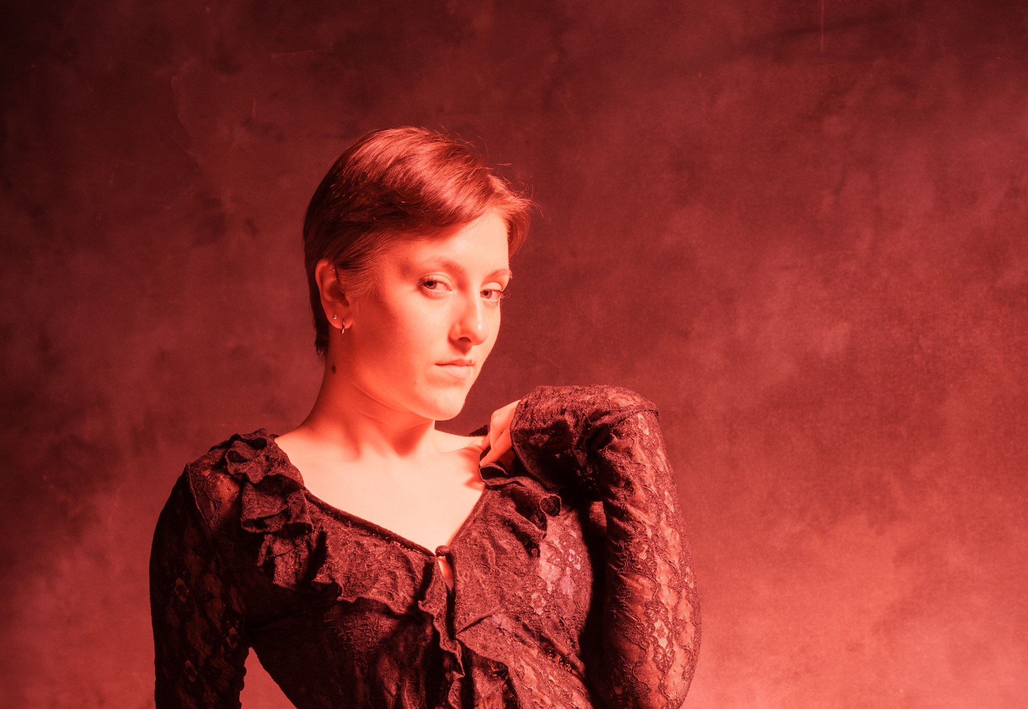 Daniela is a wonderful model that also sings, acts and dances. @soydaniellagomezz