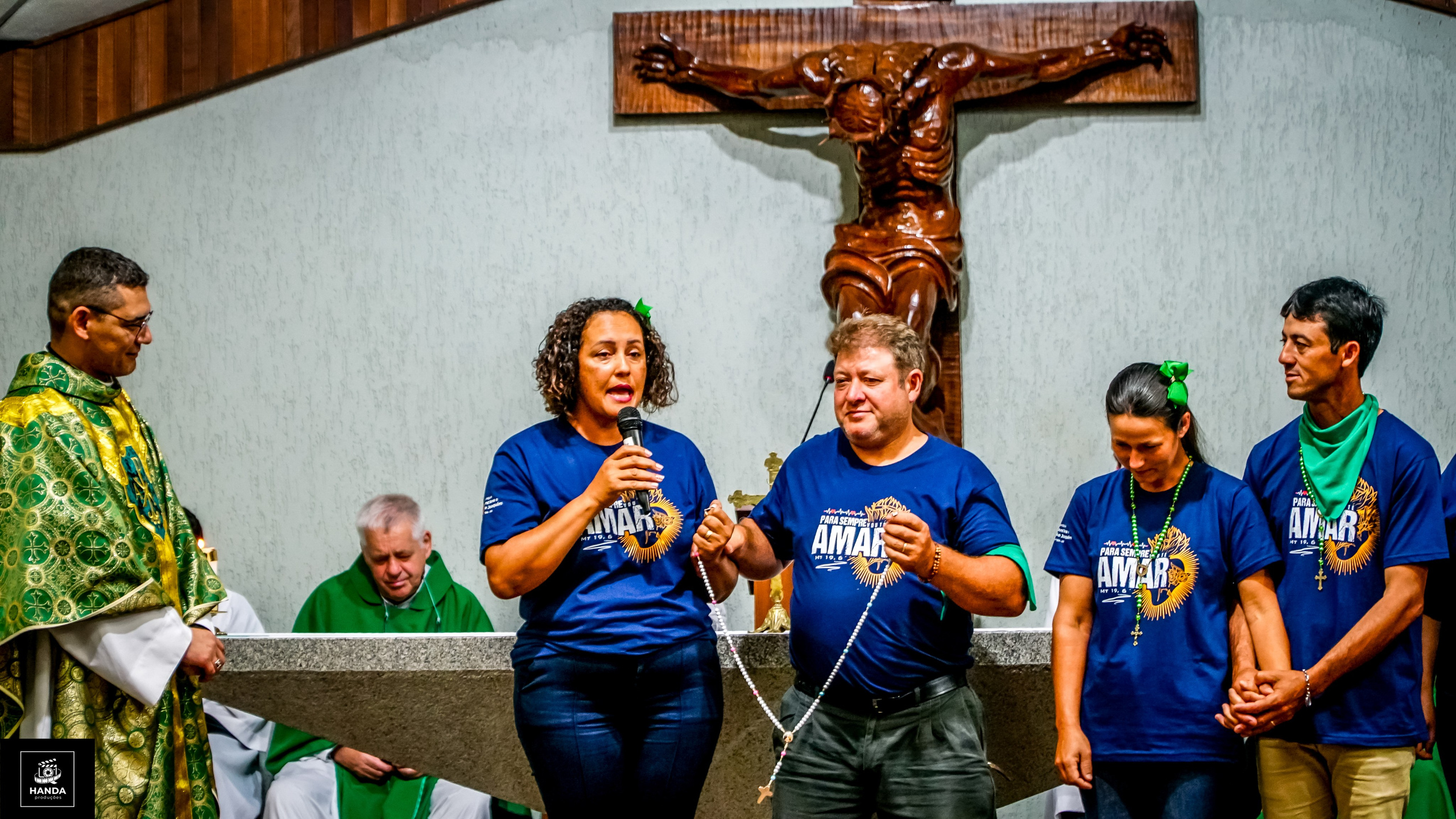 Acampamento Casais. Handa Produções