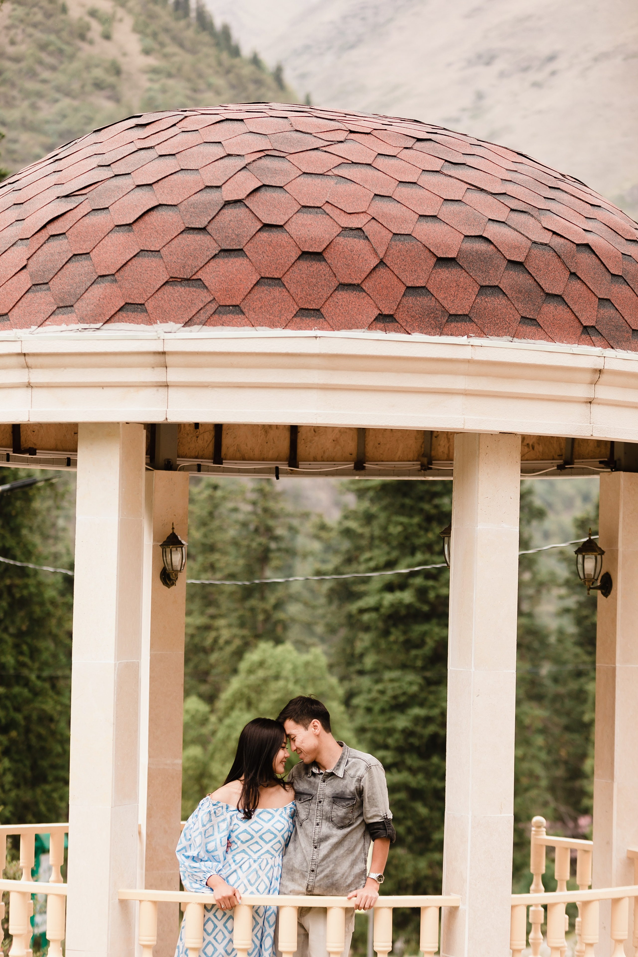 LOVE STORY ФОТОГРАФИЙ. Свадебный LOVE STORY Семейный фотограф в Бишкеке Тилек Жантаев