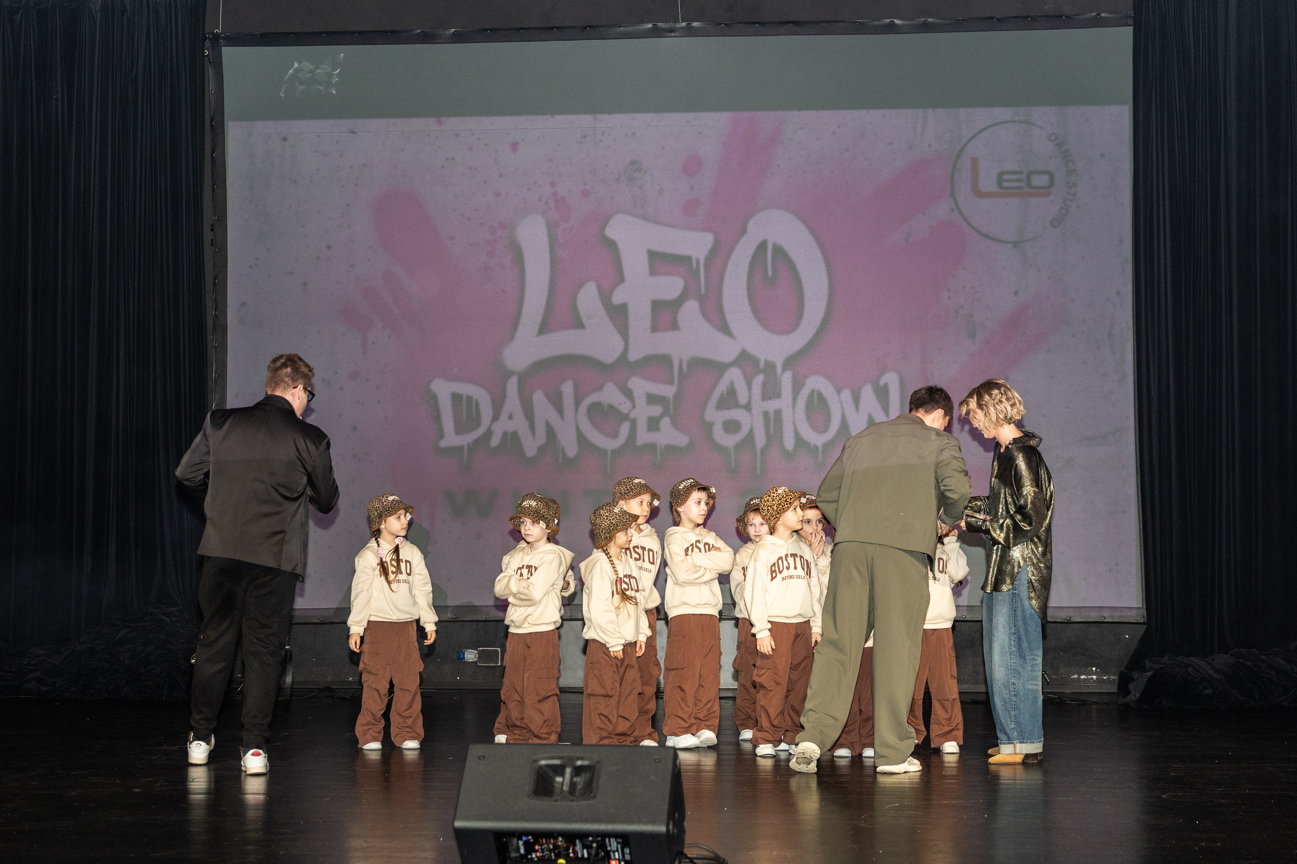 LEO DANCE SHOW WINTER 2025. Семейный и детский фотограф в Варшаве Мила Бобровская