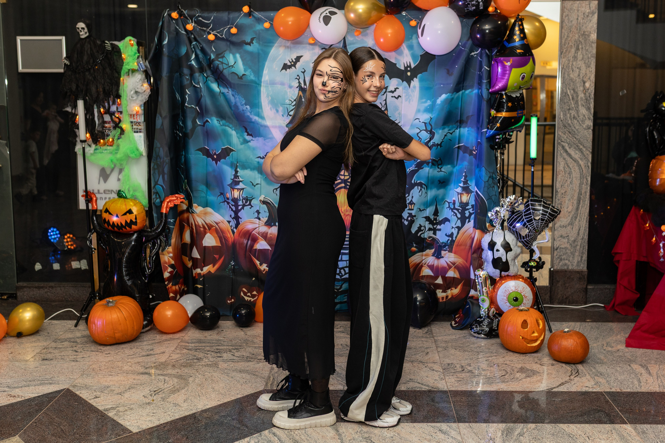 Leo dance studio Helloween 2025. Семейный и детский фотограф в Варшаве Мила Бобровская