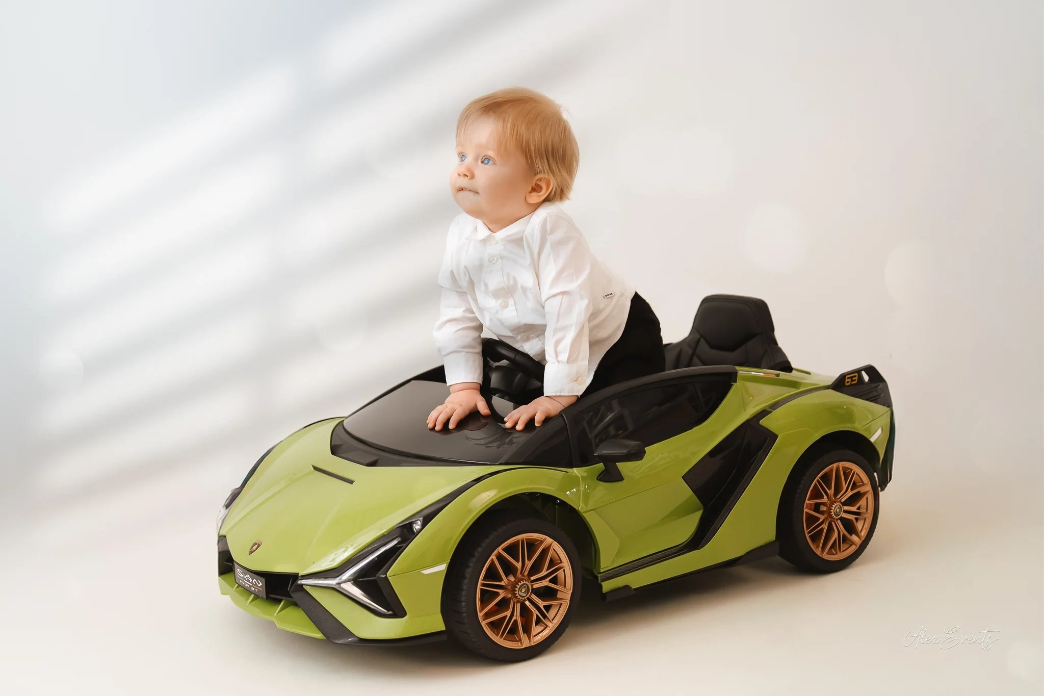 Photo Session Smash the Cake Danemarca — Studio Photo ONE | AlexEvents. AlexEvents | Wedding and Baptism Photographer & Videographer in Denmark and Germany