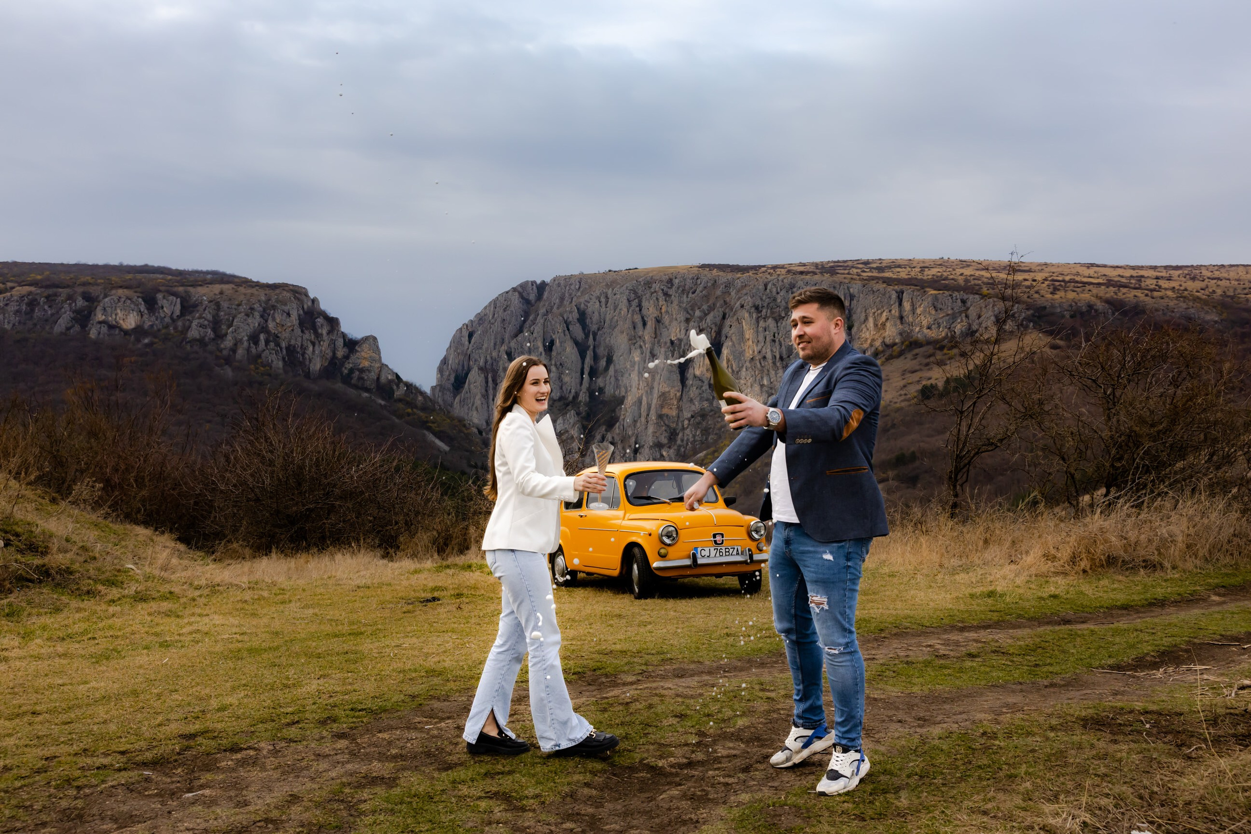 Nuntă & Save the date. Portré 📸 Photographer | Newborn photos • Maternity photos • Engagements • Weddings • Events • Portraits • Families • Birthdays • Parties