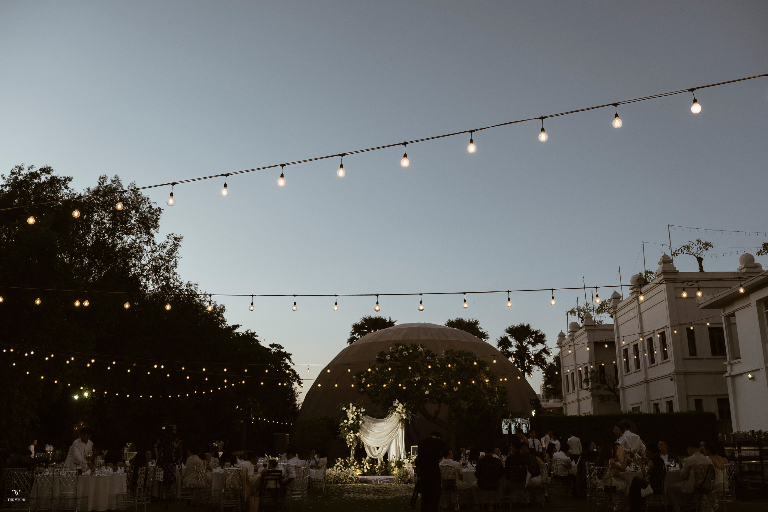 ALEX & NICOLE. WEDDING PHOTOGRAPHER IN VIETNAM
