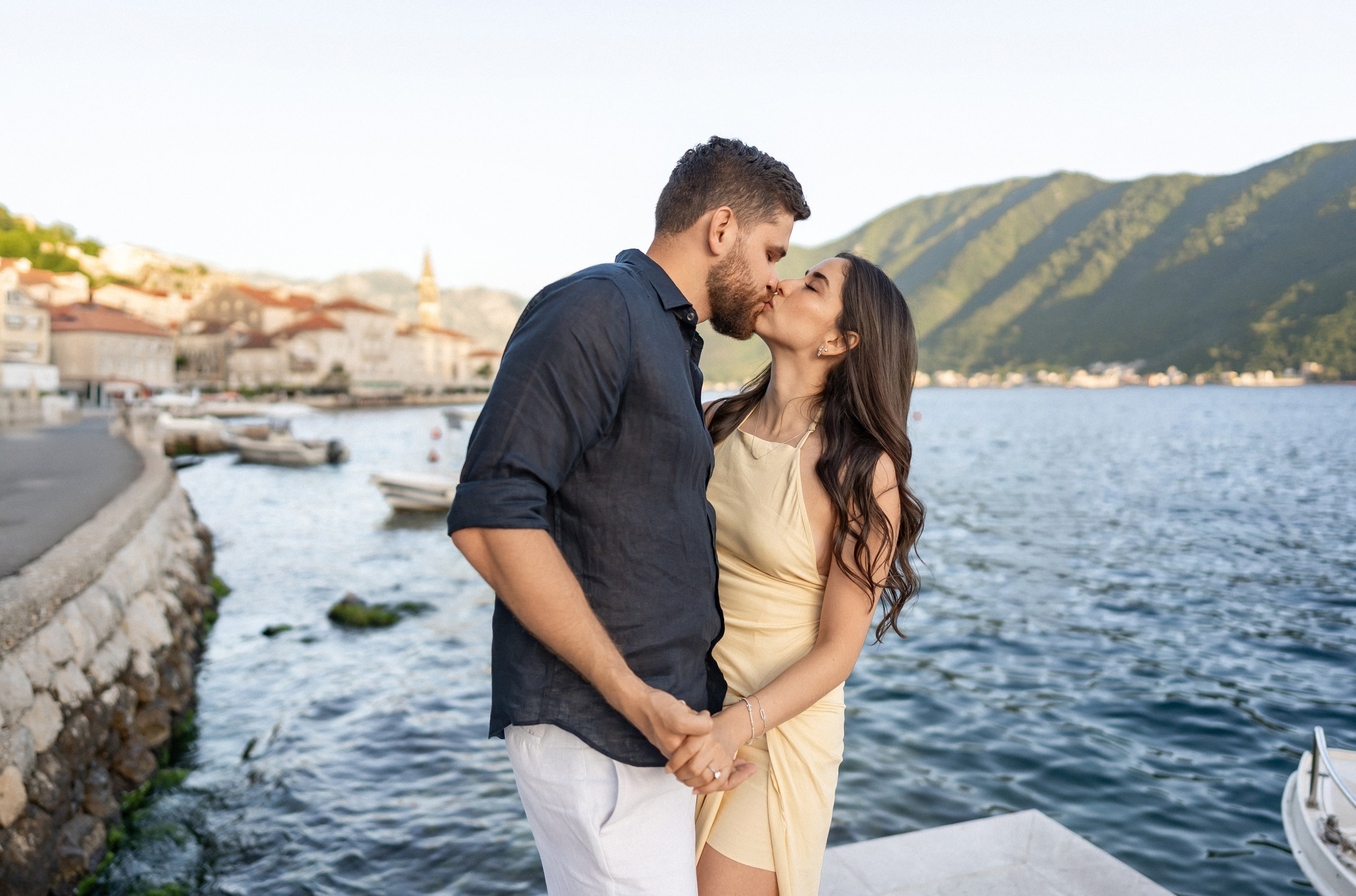 Perast Engagement Photoshoot. Bryllupsfotograf og videograf i Montenegro | Maria & Vasilii