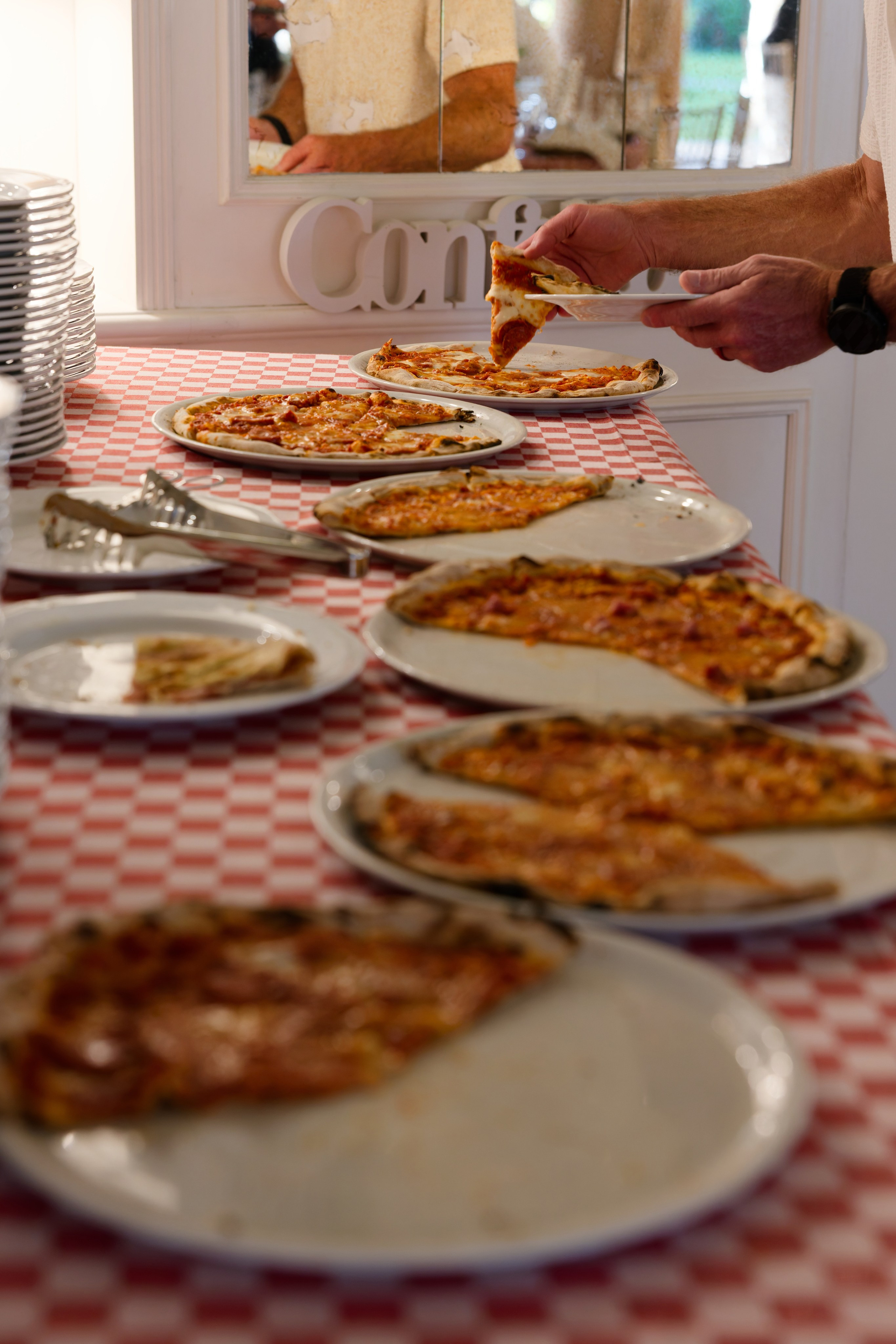 Pizza Party at Tenuta Massini, Florence, Italy. Destination Wedding Photographer — Nikita Burtsev