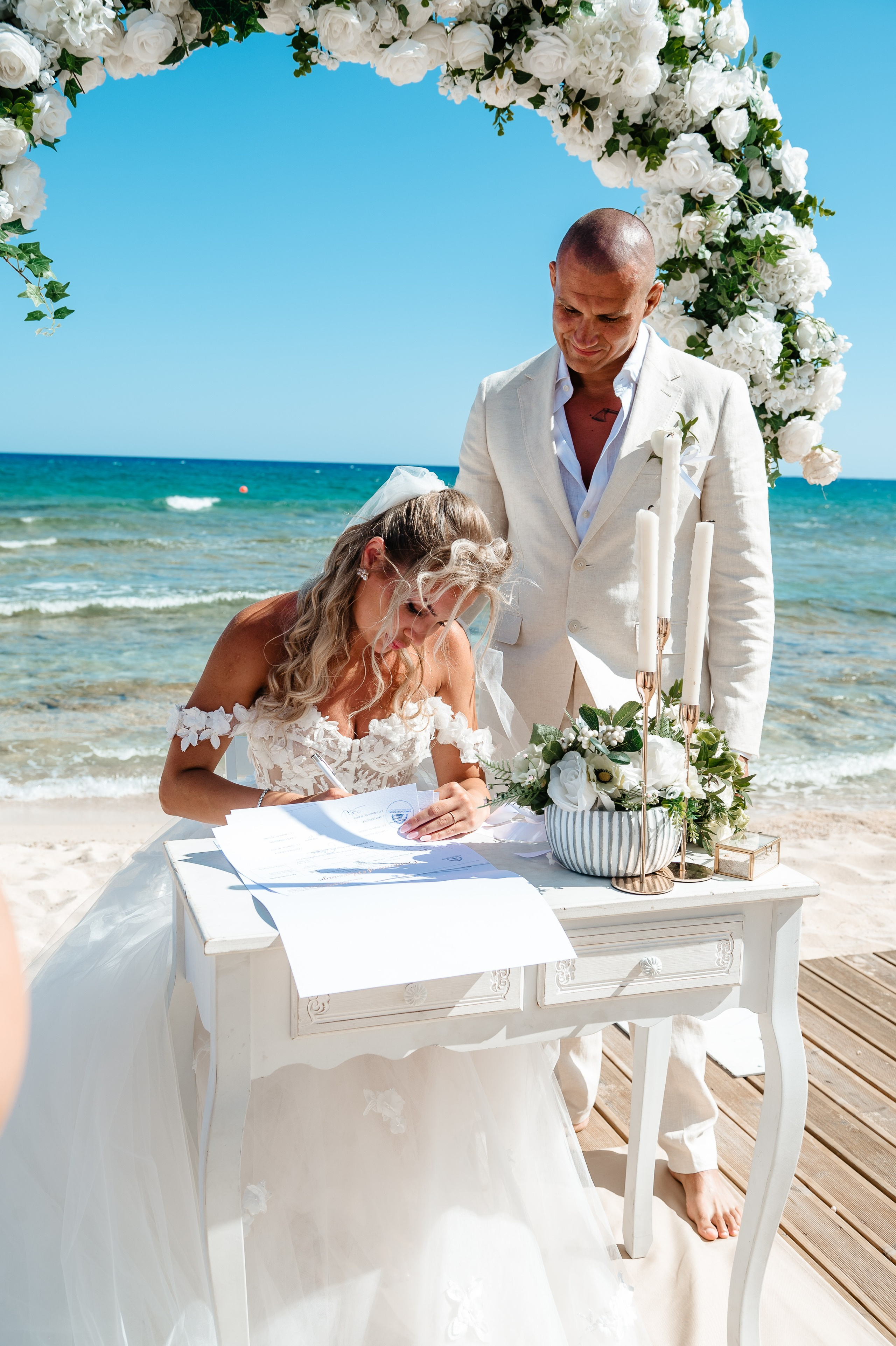 Sirens beach ceremony. AdrianOltean.wfolio.pro
