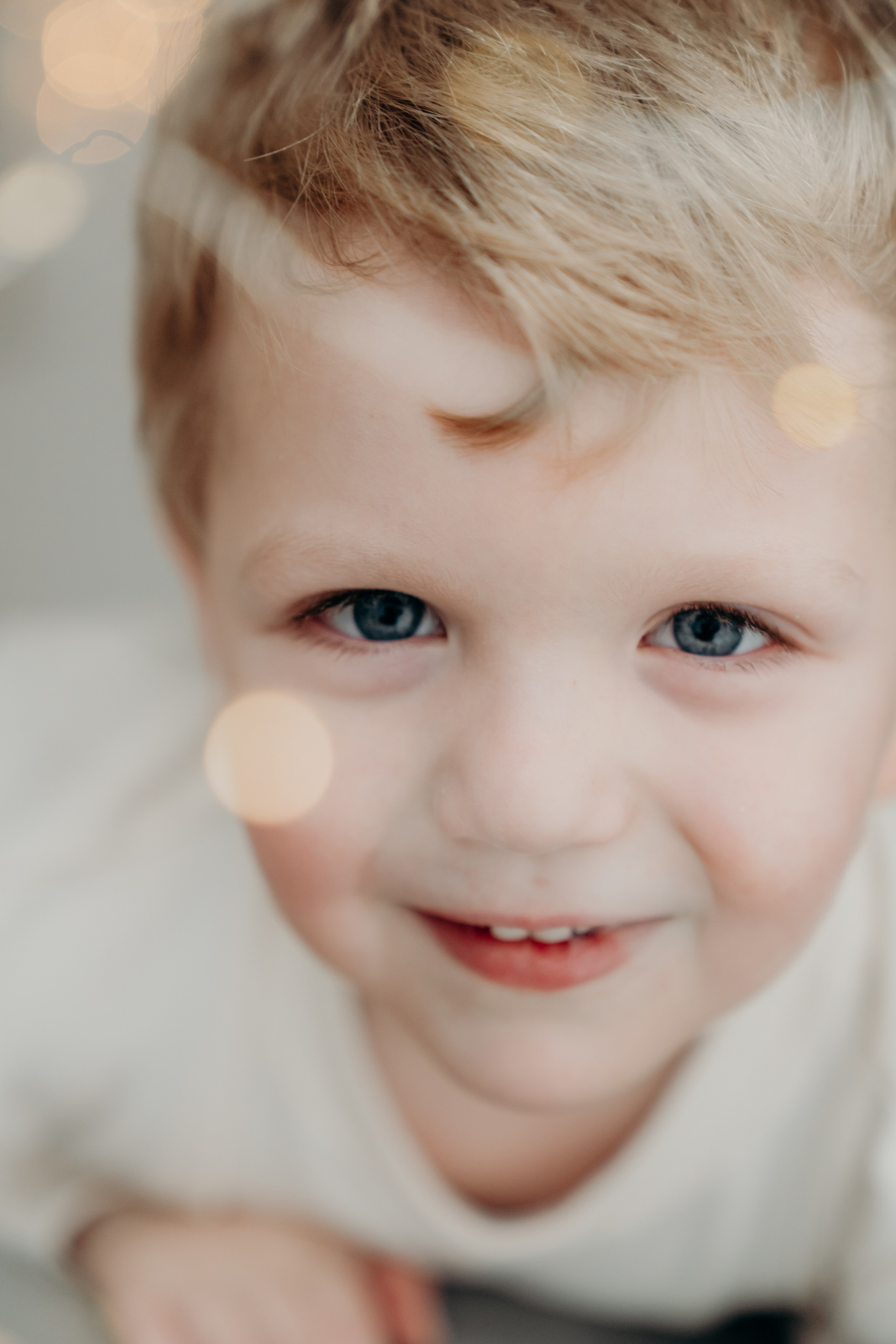 Children's portrait photography, Christmas lifestyle photoshoot.