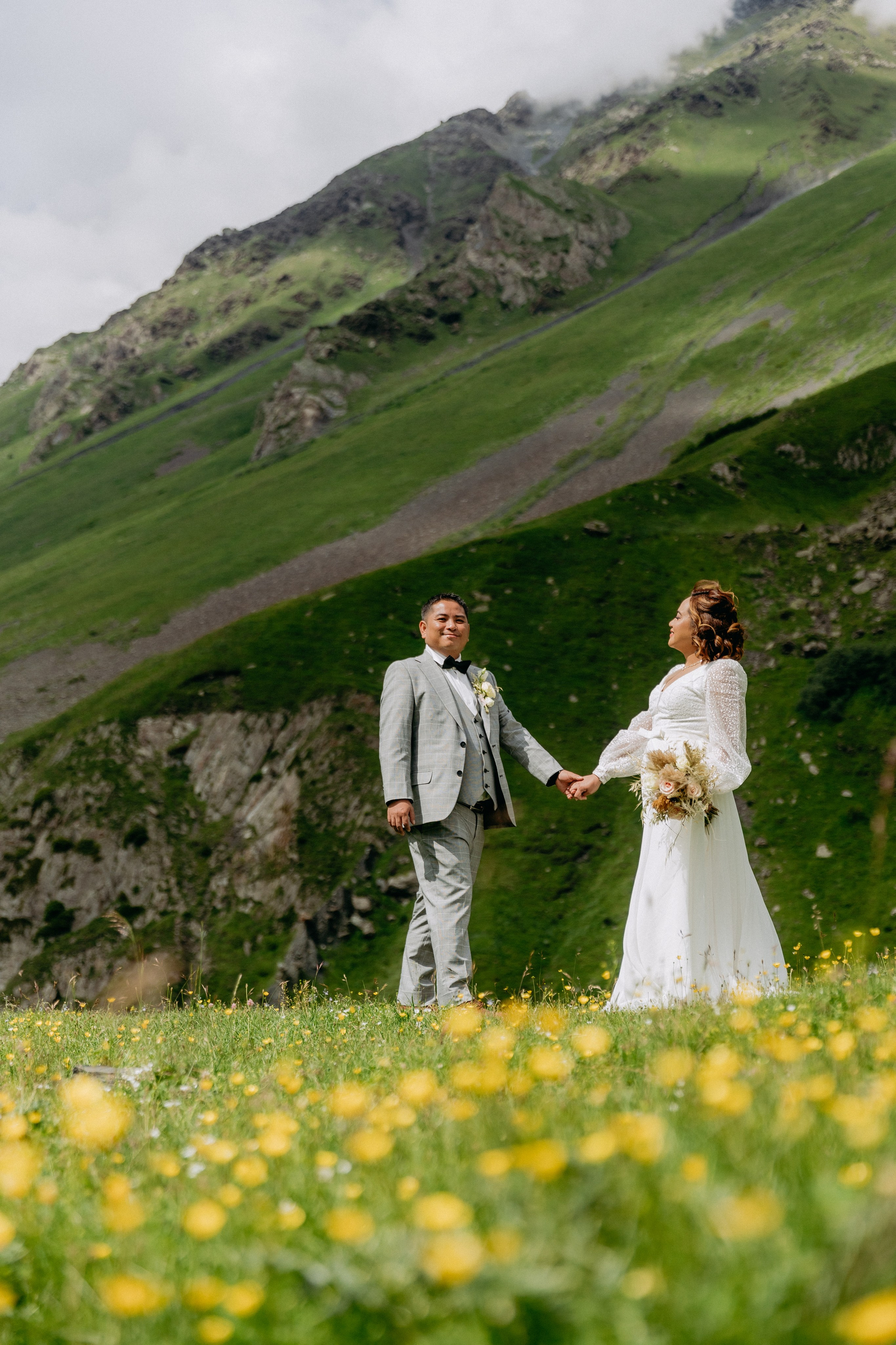 Kazbegi (3,5 hours from Tbilisi)/Казбеги (3,5 часа от Тбилиси). Photographer Anna Nazarenko