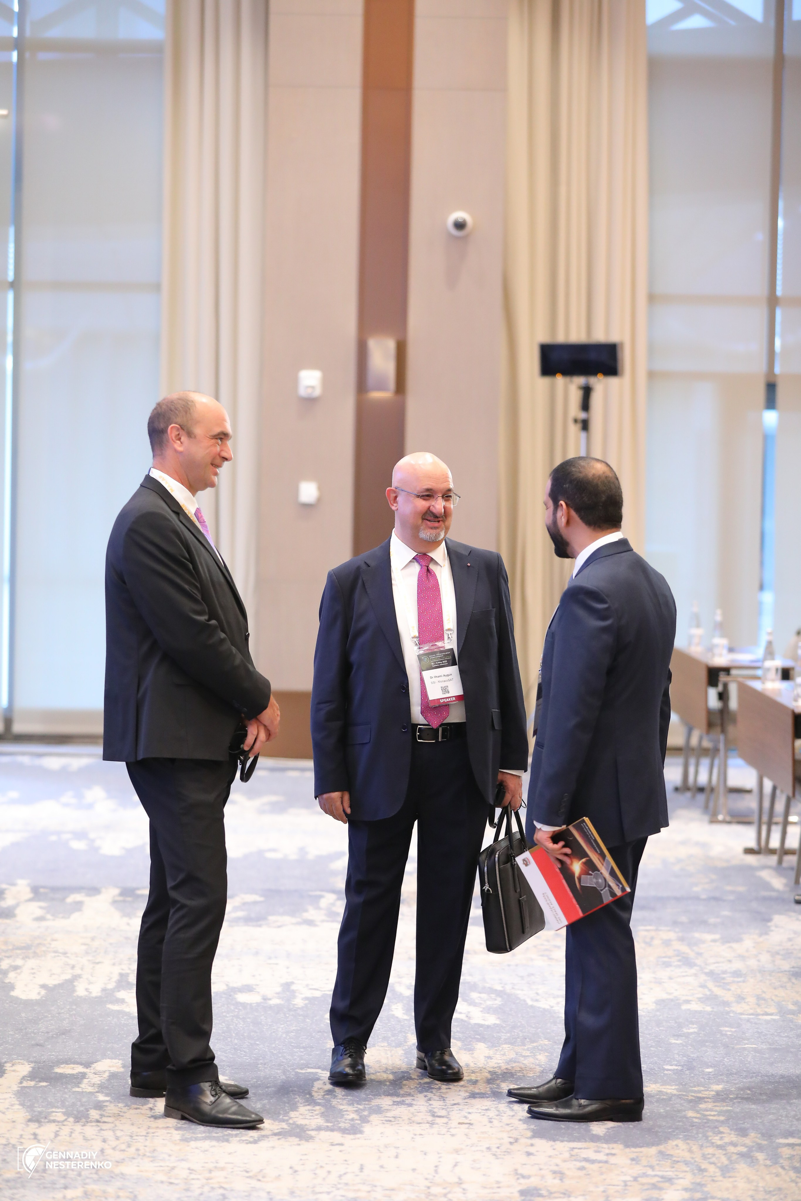 UZ_Kosmos. Профессиональная Фото-Видео Студия Геннадия Нестеренко | Ташкент и Весь Узбекистан