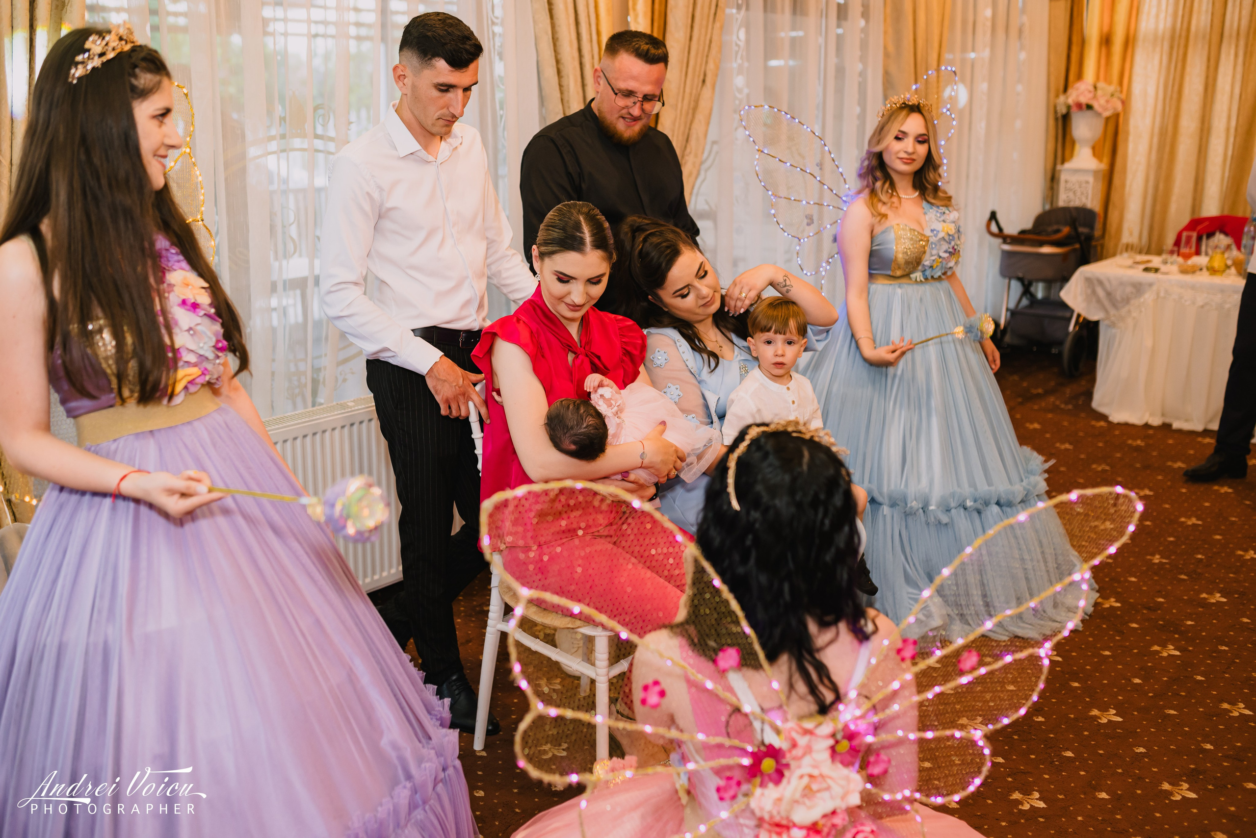 Fotografia de botez. Andrei Voicu Fotograf. Povești nescrise, surprinse atent