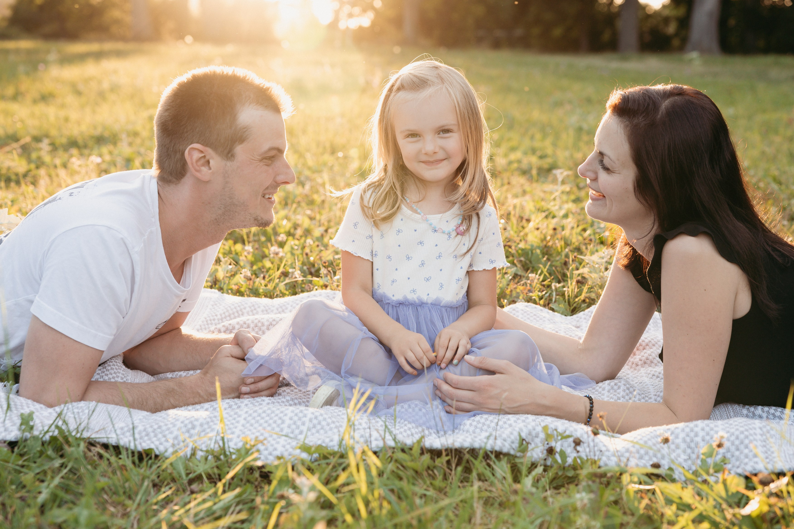 Family in the Park. Rodinná, těhotenská, newborn a lifestyle fotografka v Písku Oxana Telupilova