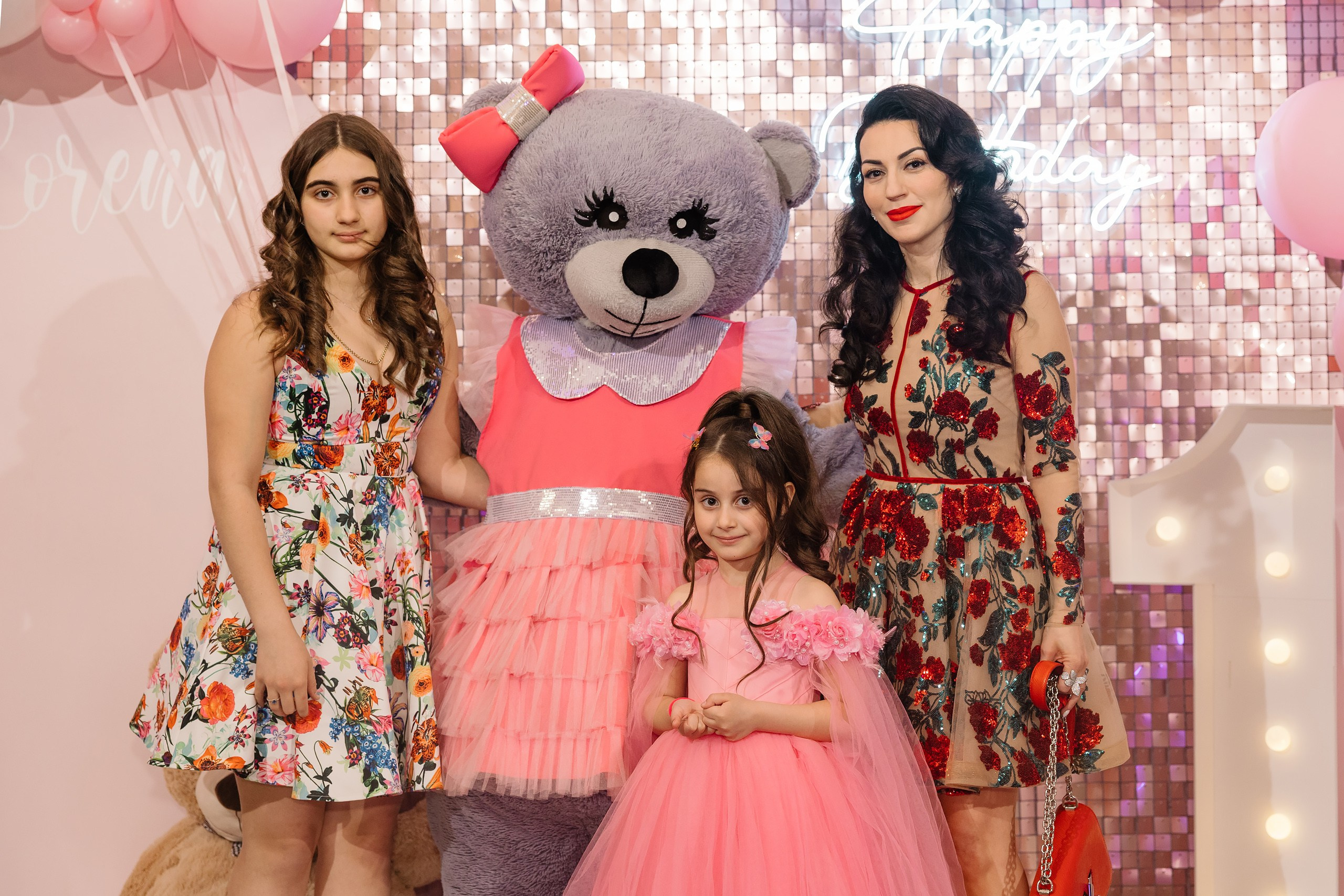 04.13.2025 First birthday. Wedding family event photographer in Chicago Nick Yushevich