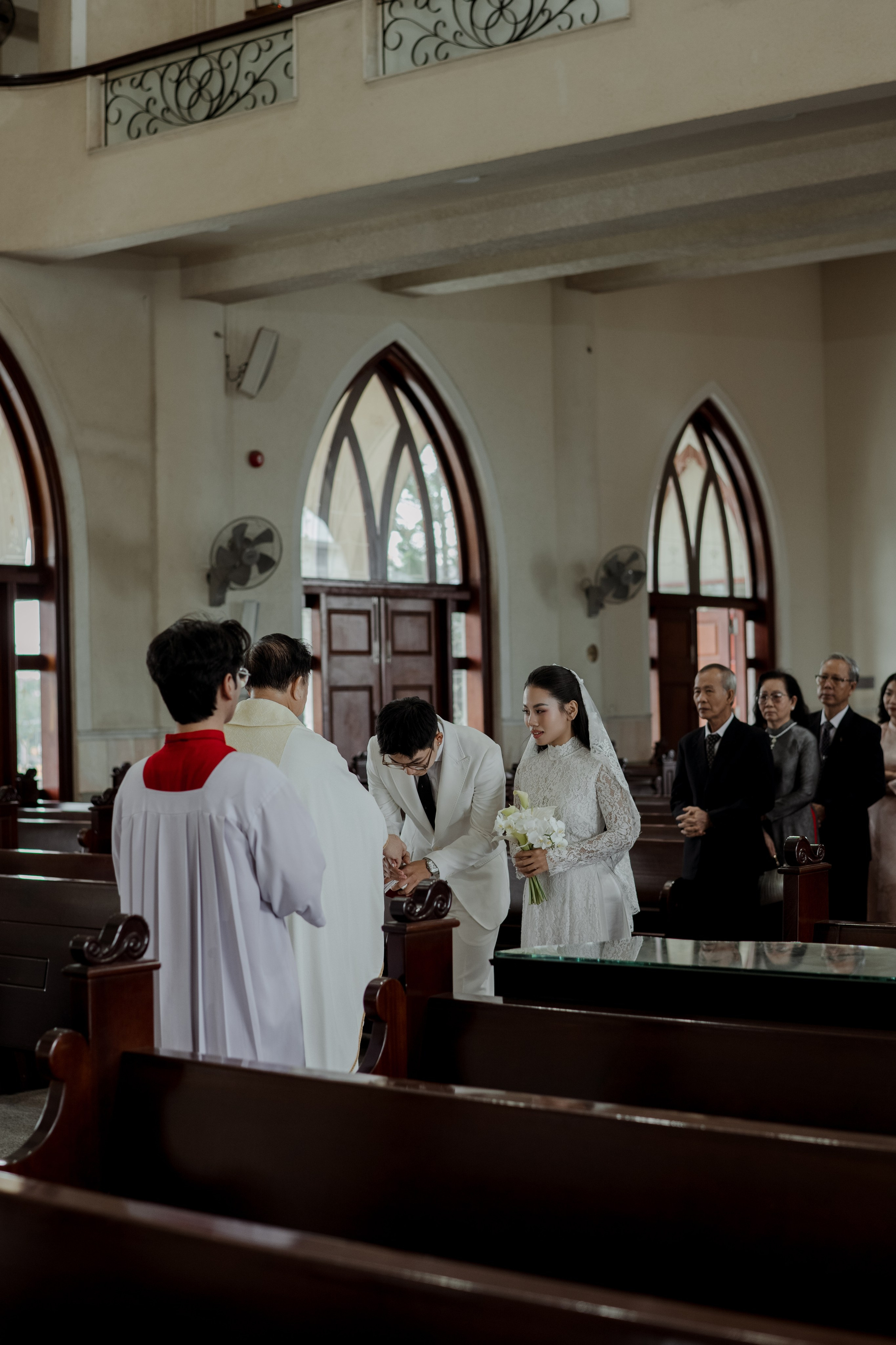 Man + Thu | Photojournalism. BenColor Studio