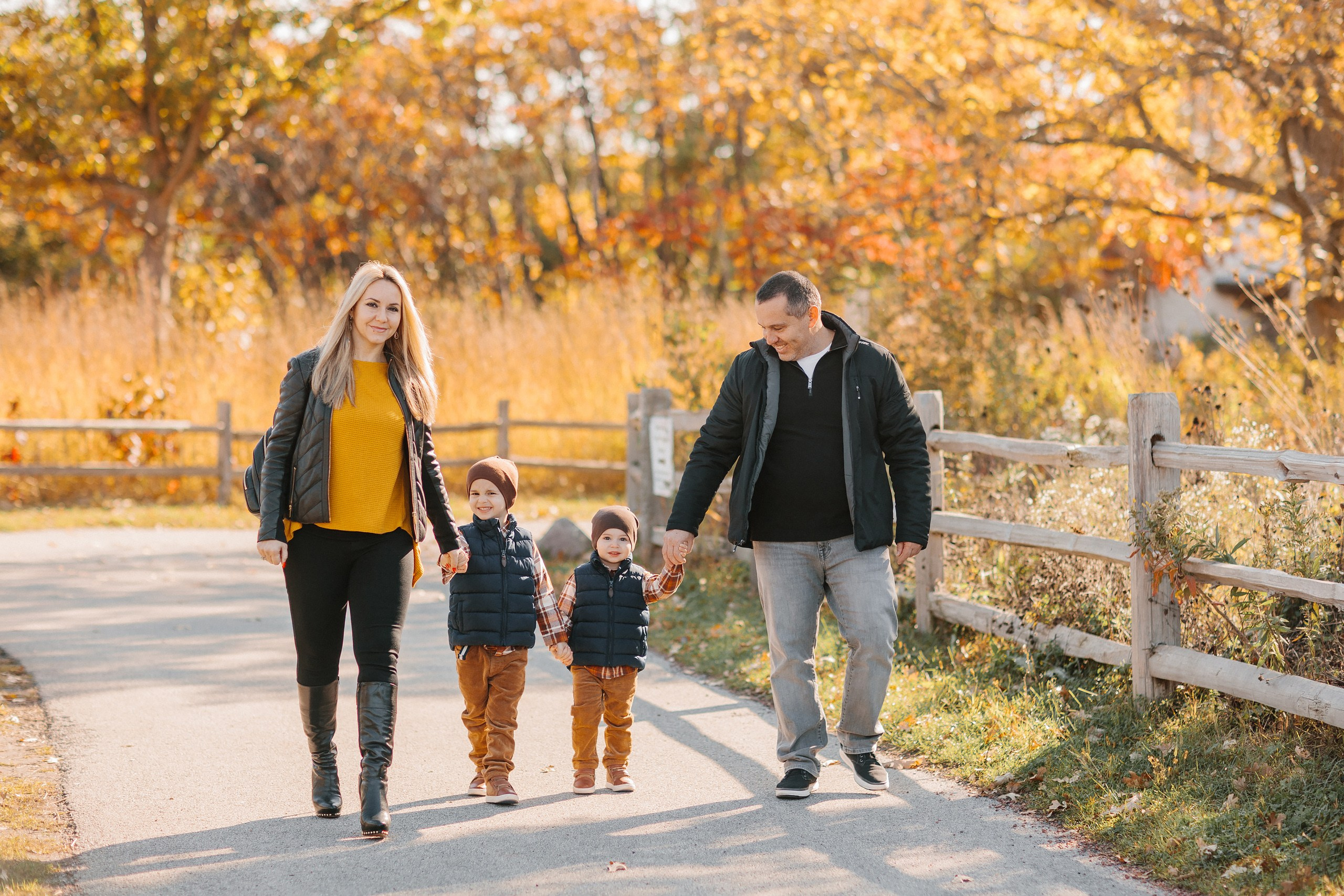 10.21.23 Family Photoshoot. Wedding family event photographer in Chicago Nick Yushevich