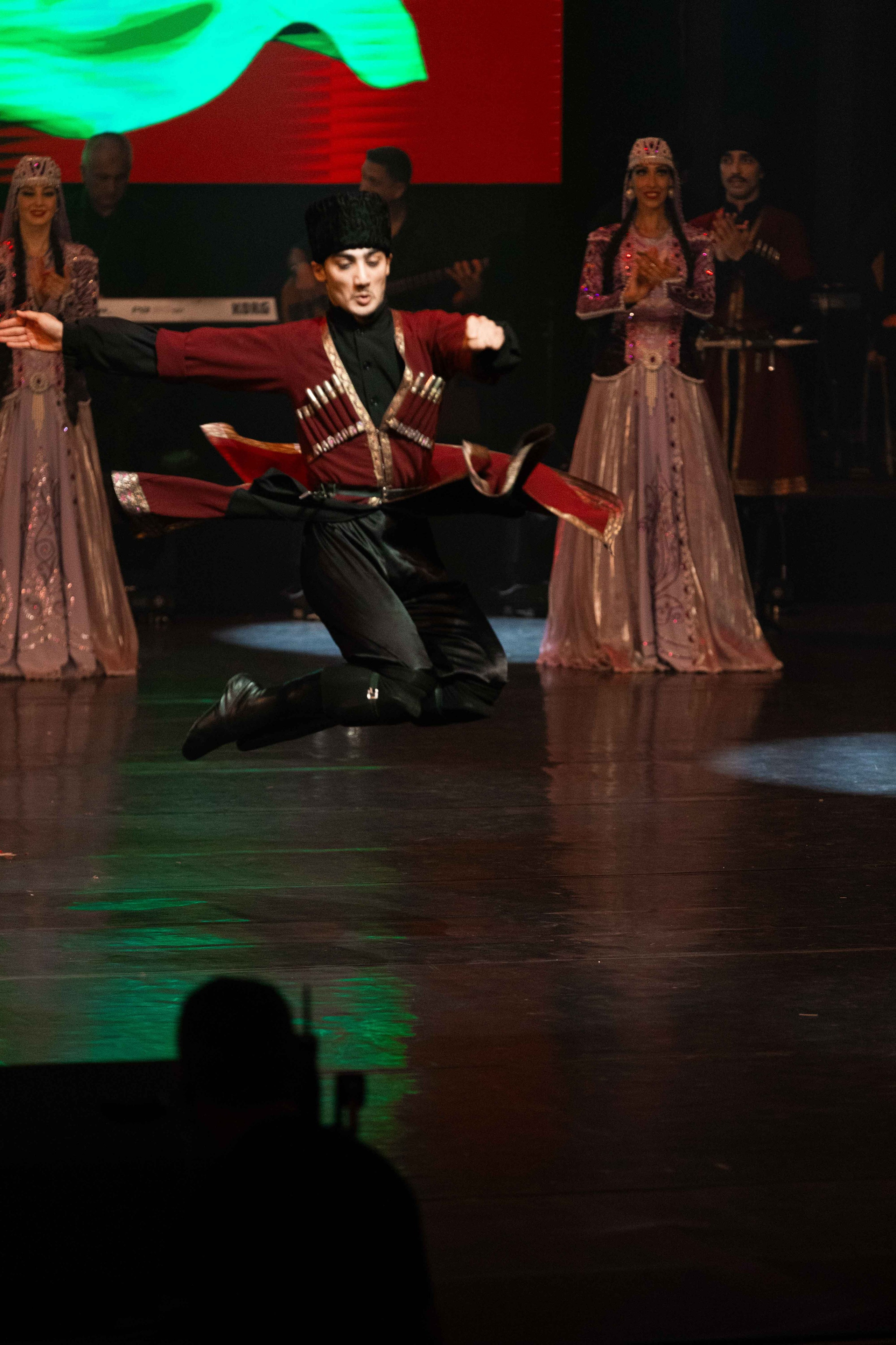 STATE DANCE ENSEMBLE. Wedding&Event photographer Ismail Rzayev in Baku