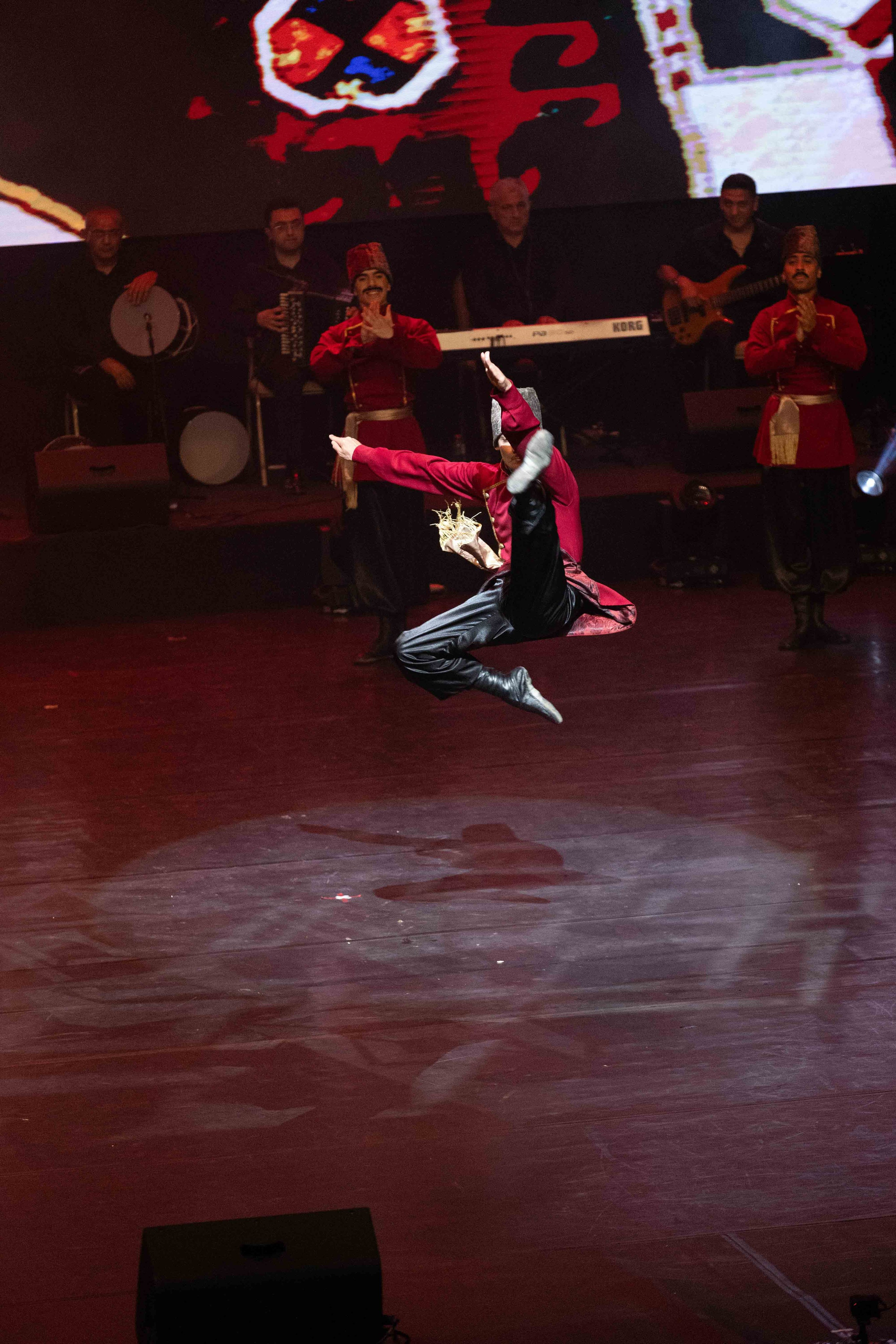 STATE DANCE ENSEMBLE. Wedding&Event photographer Ismail Rzayev in Baku