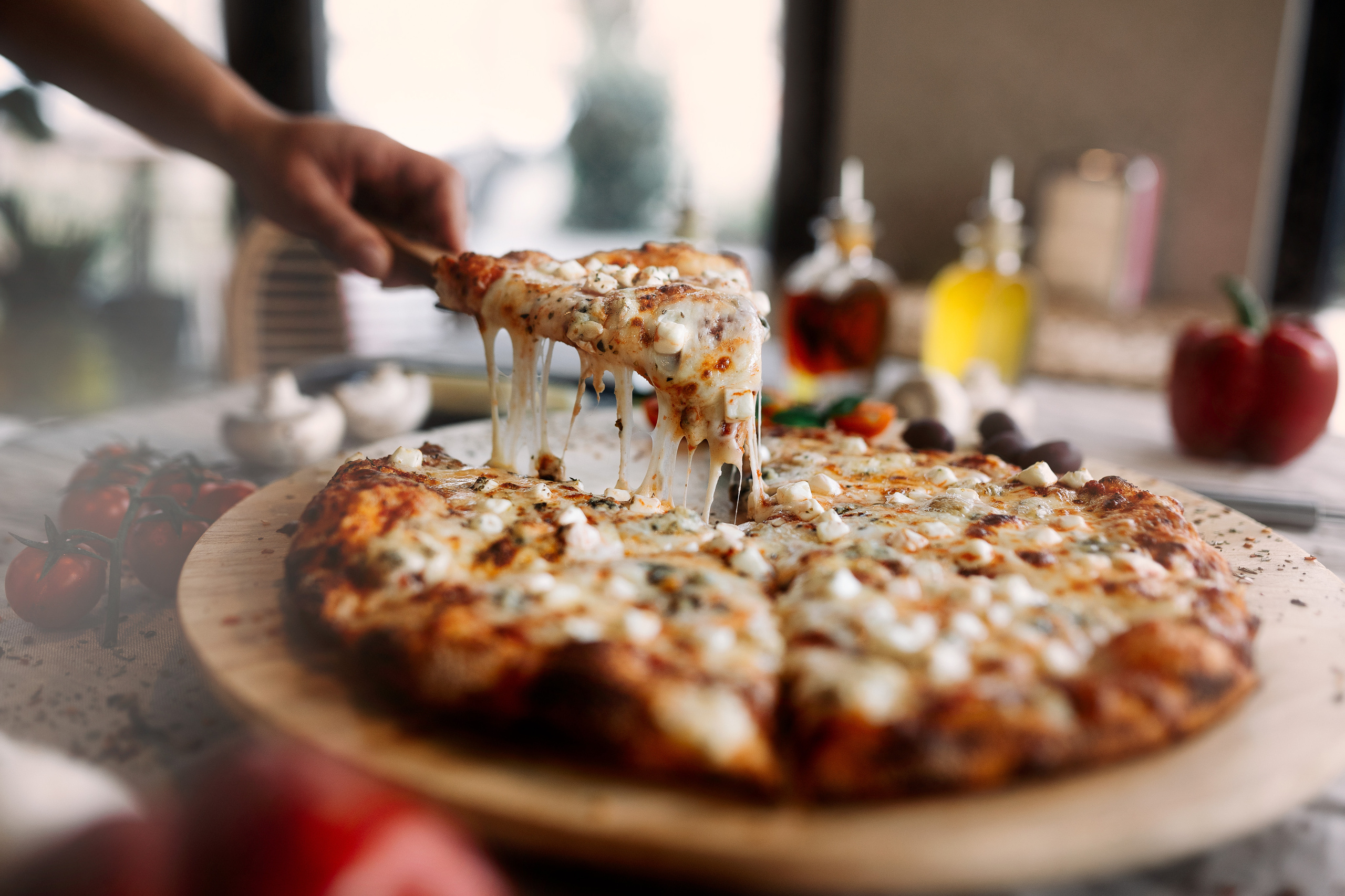 Commercial. Mike Avelli