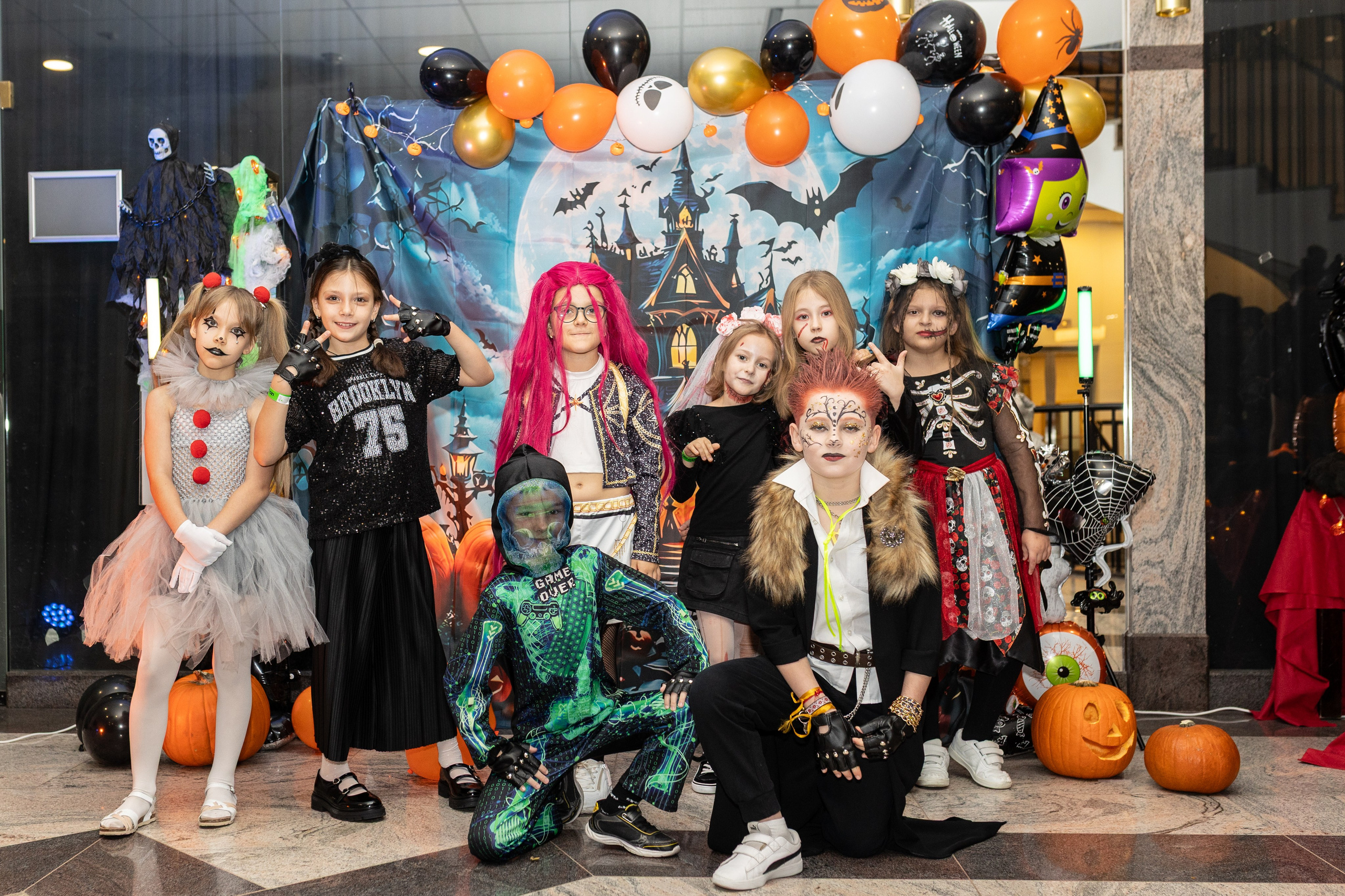 Leo dance studio Helloween 2025. Семейный и детский фотограф в Варшаве Мила Бобровская