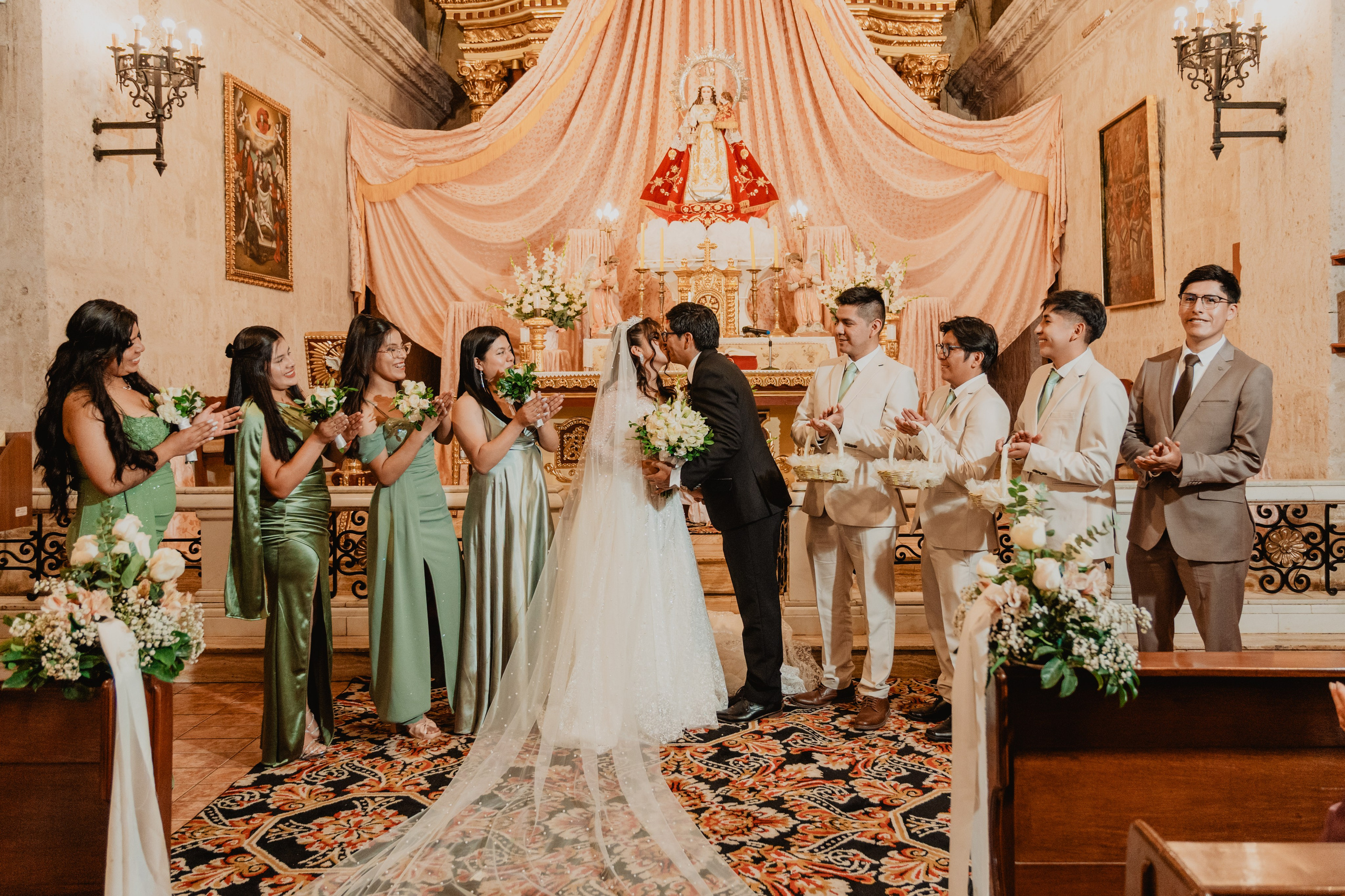 FERNANDO + MARIBEL | BODA RELIGIOSA. Studio KVTA | Fotografía y Video de Bodas en Arequipa