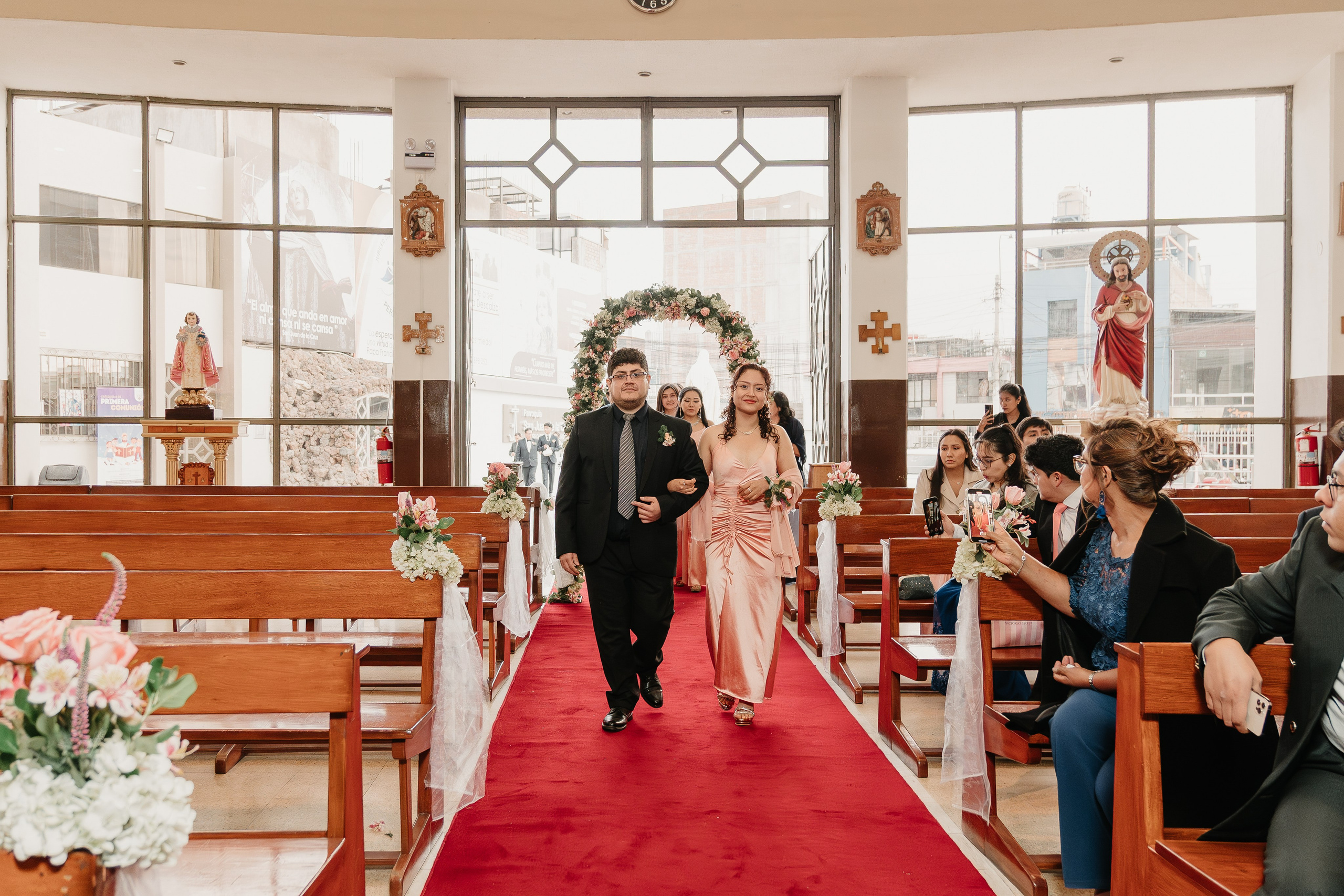 ALEJANDRA + RODRIGO BODA RELIGIOSA. Studio KVTA | Fotografía y Video de Bodas en Arequipa
