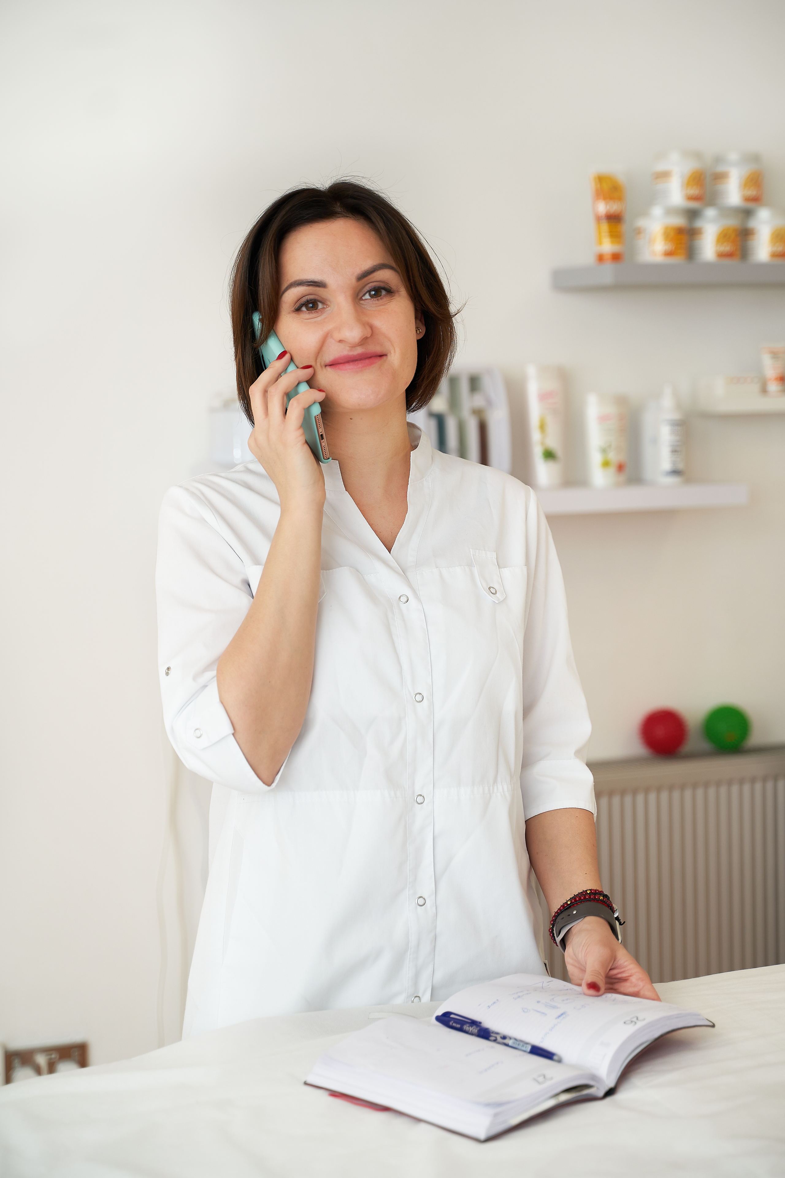 CONTENT LPG SALON. Professional garden design and photography services in London