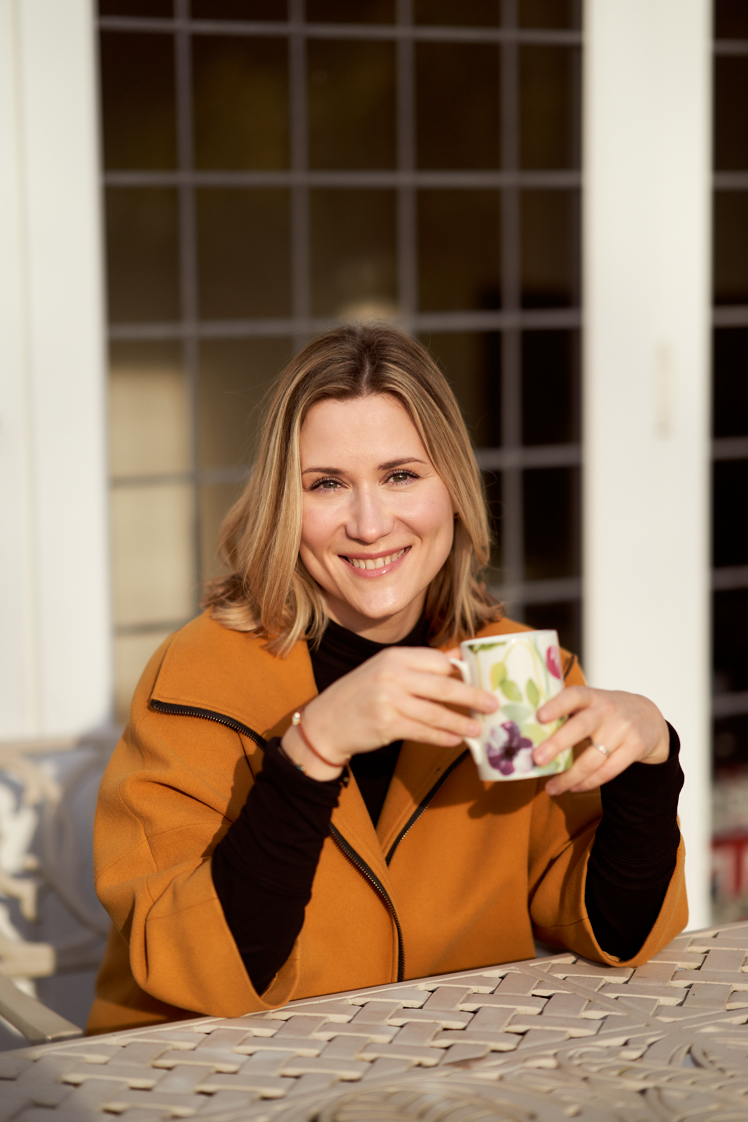 CONTENT FINANCIAL ADVISER. Professional garden design and photography services in London