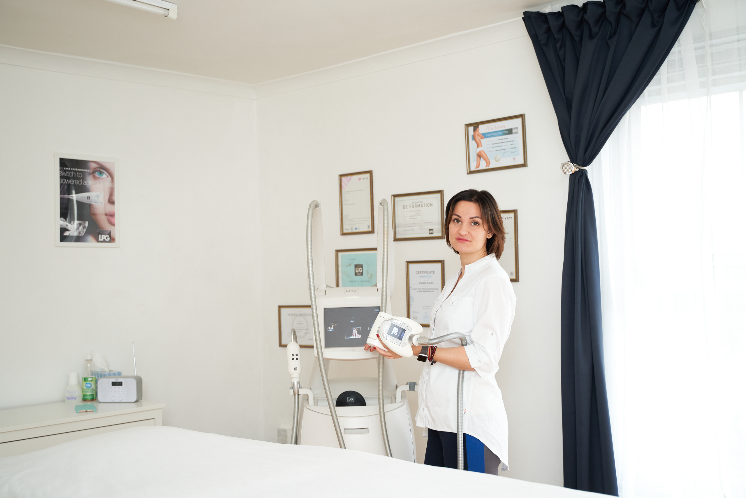 CONTENT LPG SALON. Professional garden design and photography services in London