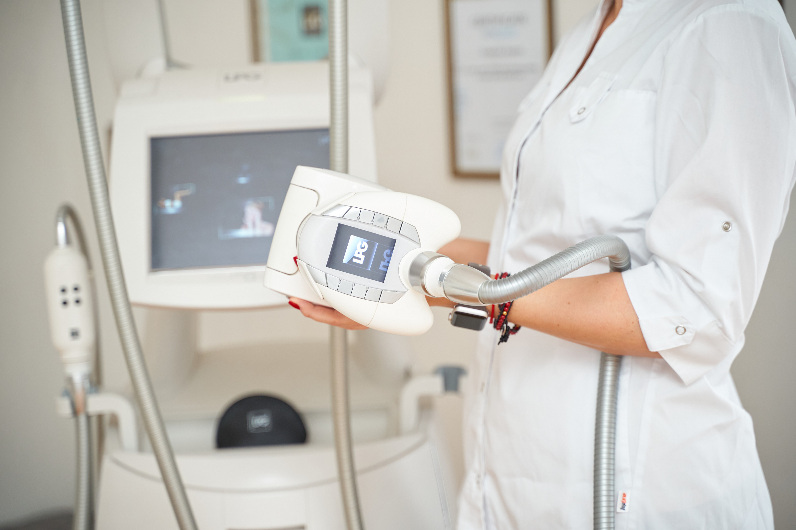 CONTENT LPG SALON. Professional garden design and photography services in London