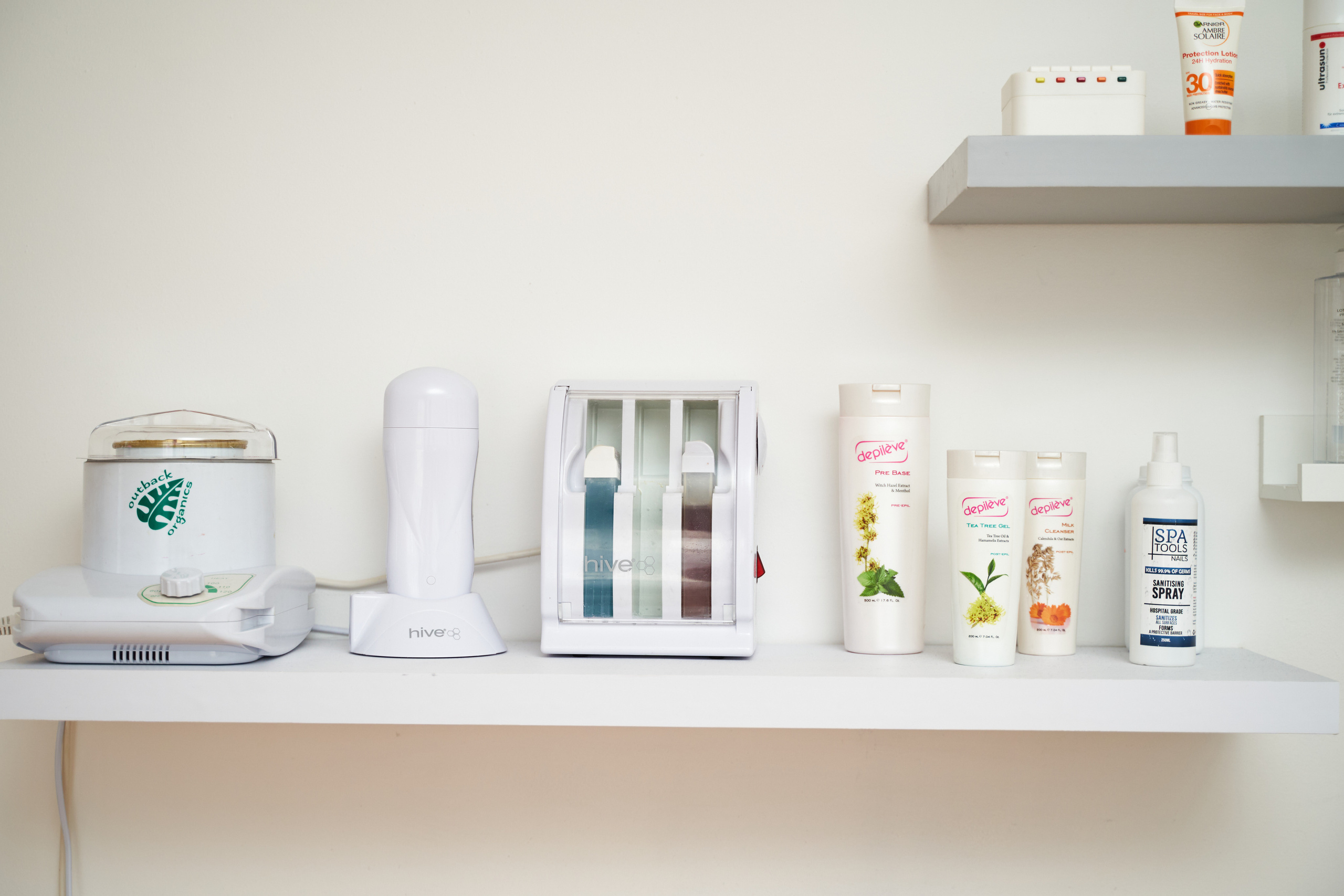 CONTENT LPG SALON. Professional garden design and photography services in London