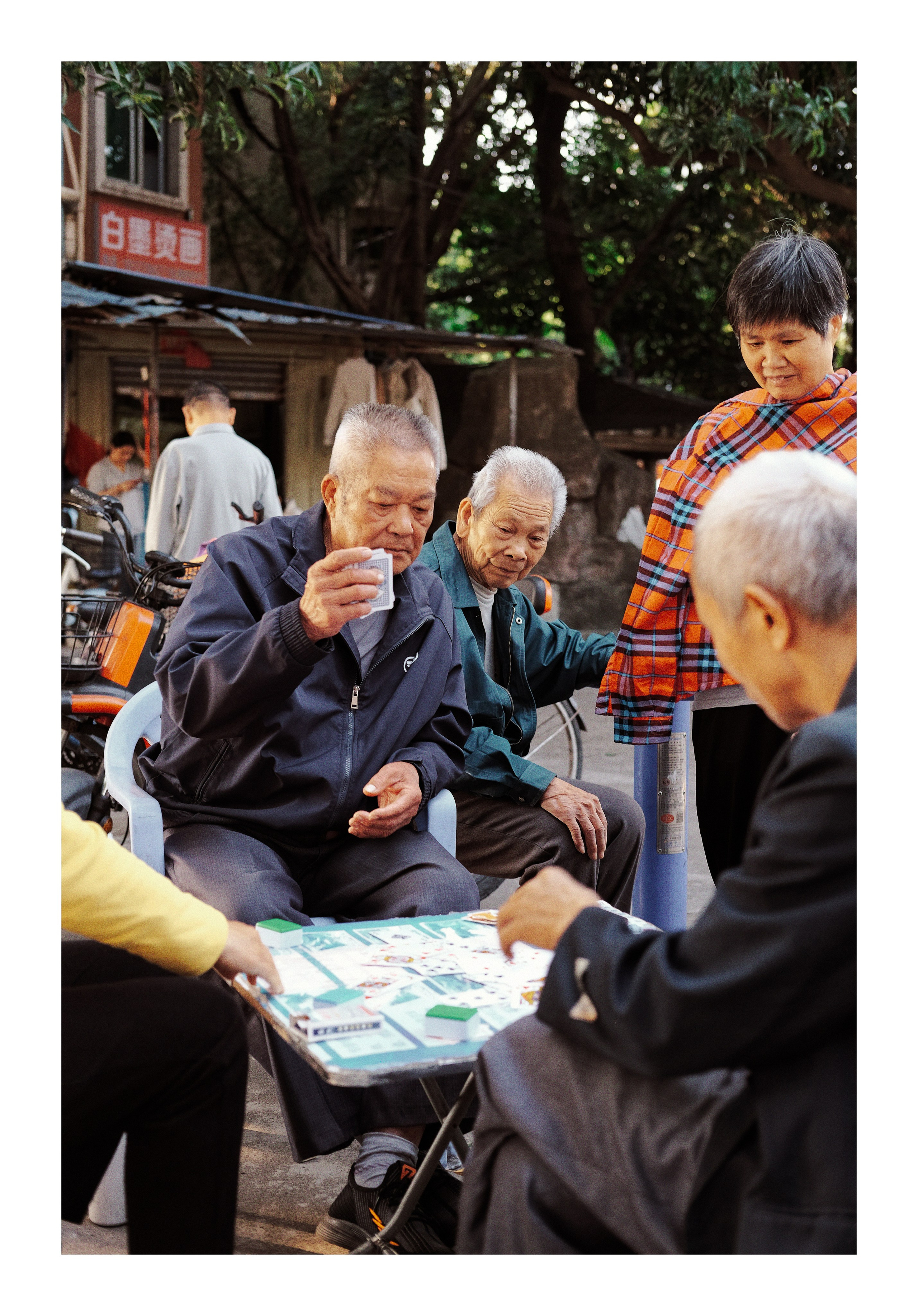 Guangzhou Street Photography | Guangzhou City Photos | 广州. 中国街头摄影 | The Streets of China Through My Eyes | 深圳
