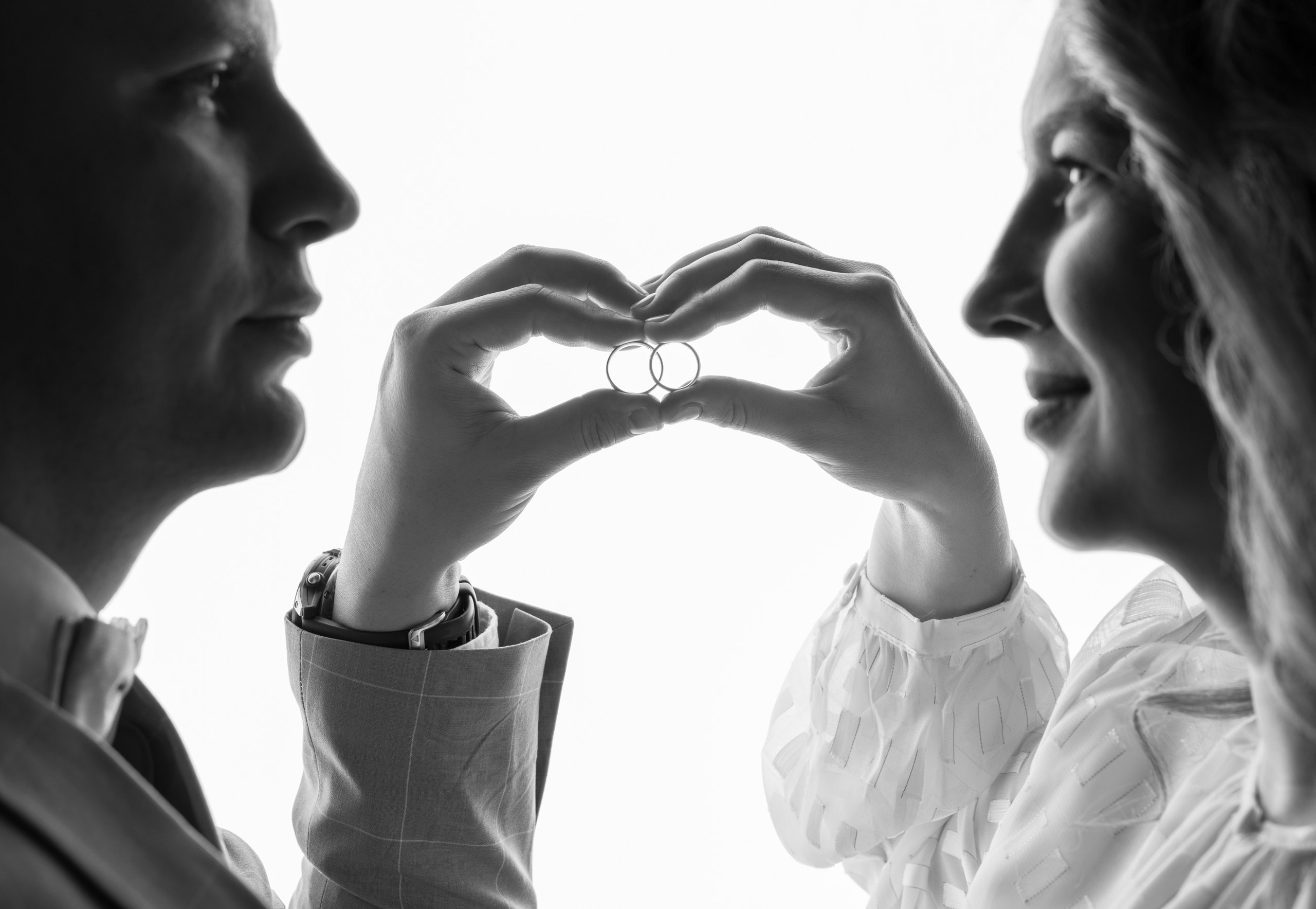 Wedding Photoshoot in Studio. Framed by Evelina | Destination Wedding Photographer from Lithuania | Europe