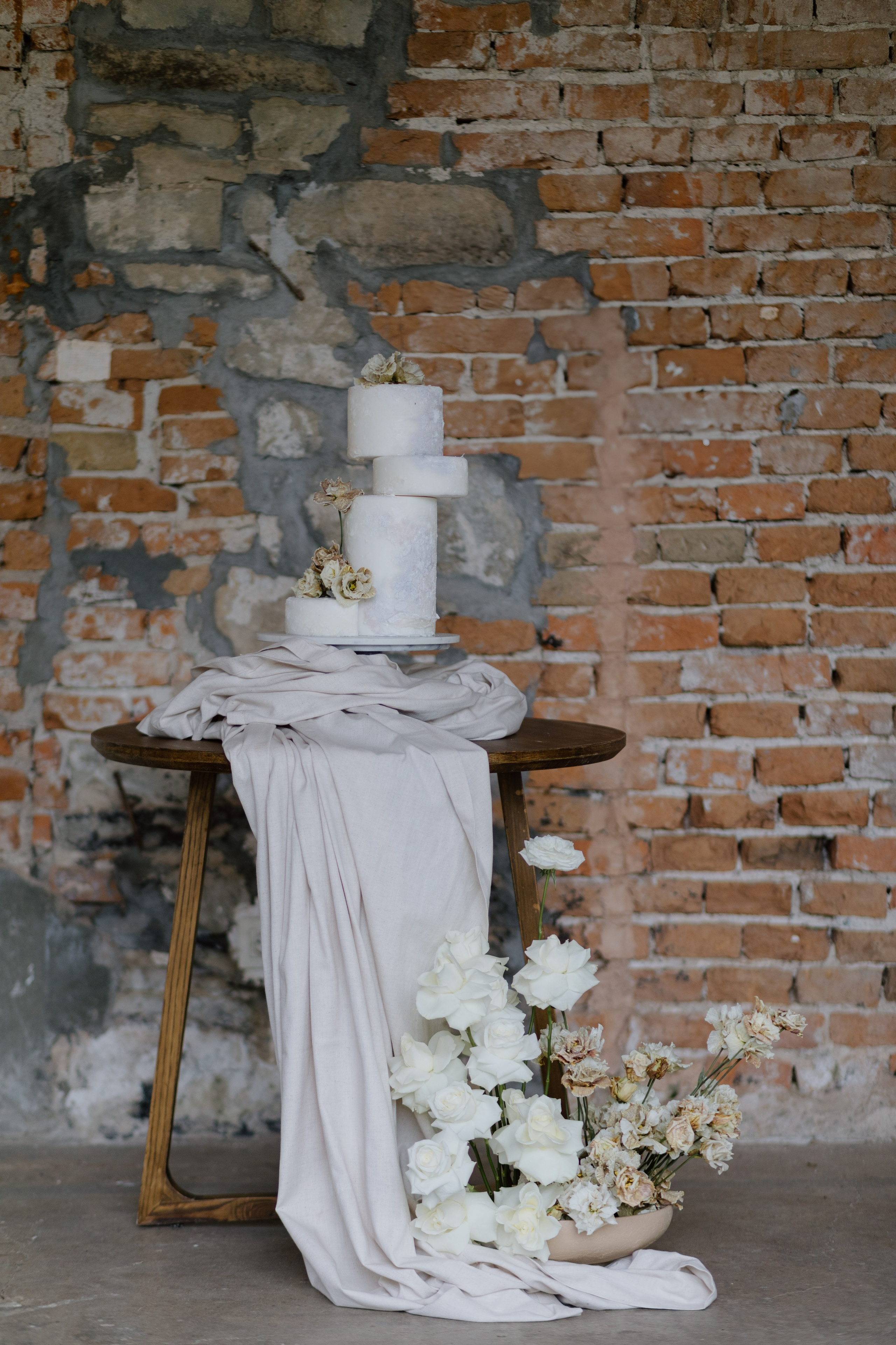 Styled Shoot Zabola Estate. Main